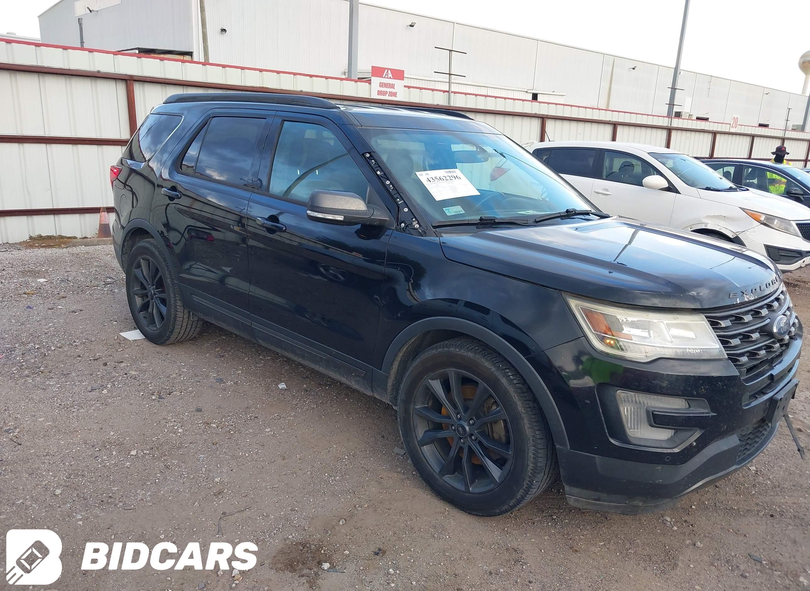 2017 Ford Explorer, Xlt