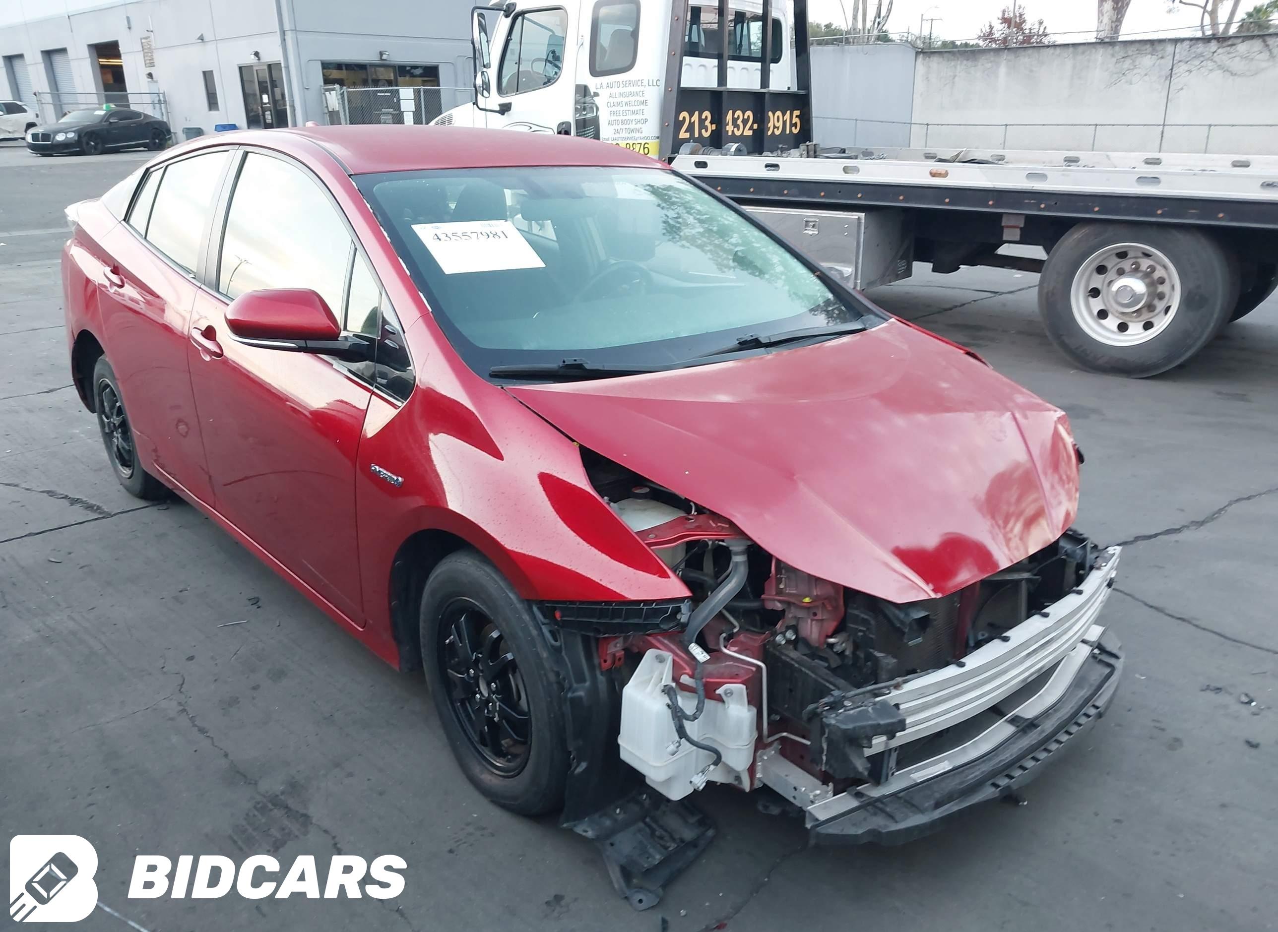 2016 Toyota Prius, Three