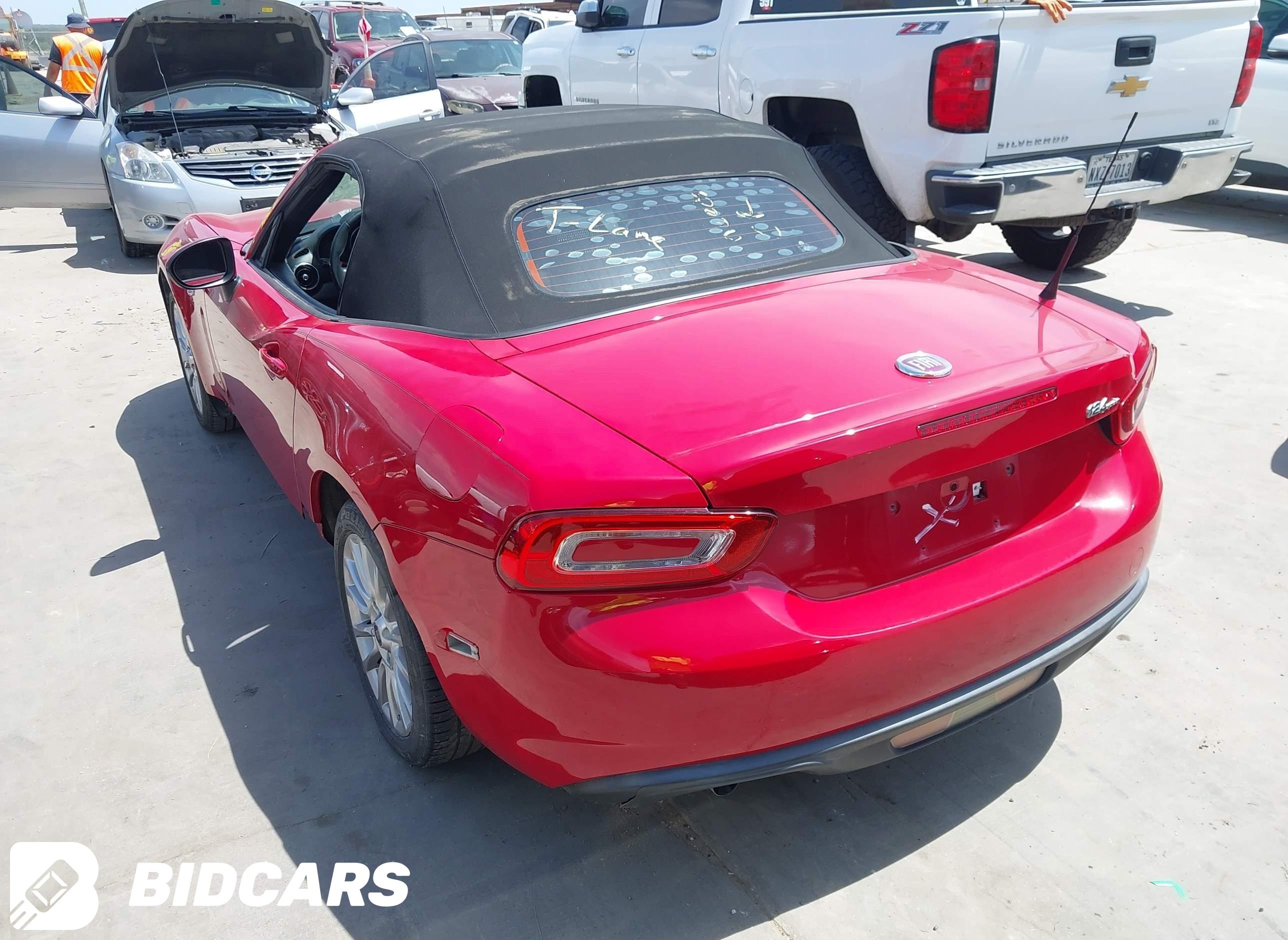 2017 Fiat 124 Spider, Classica