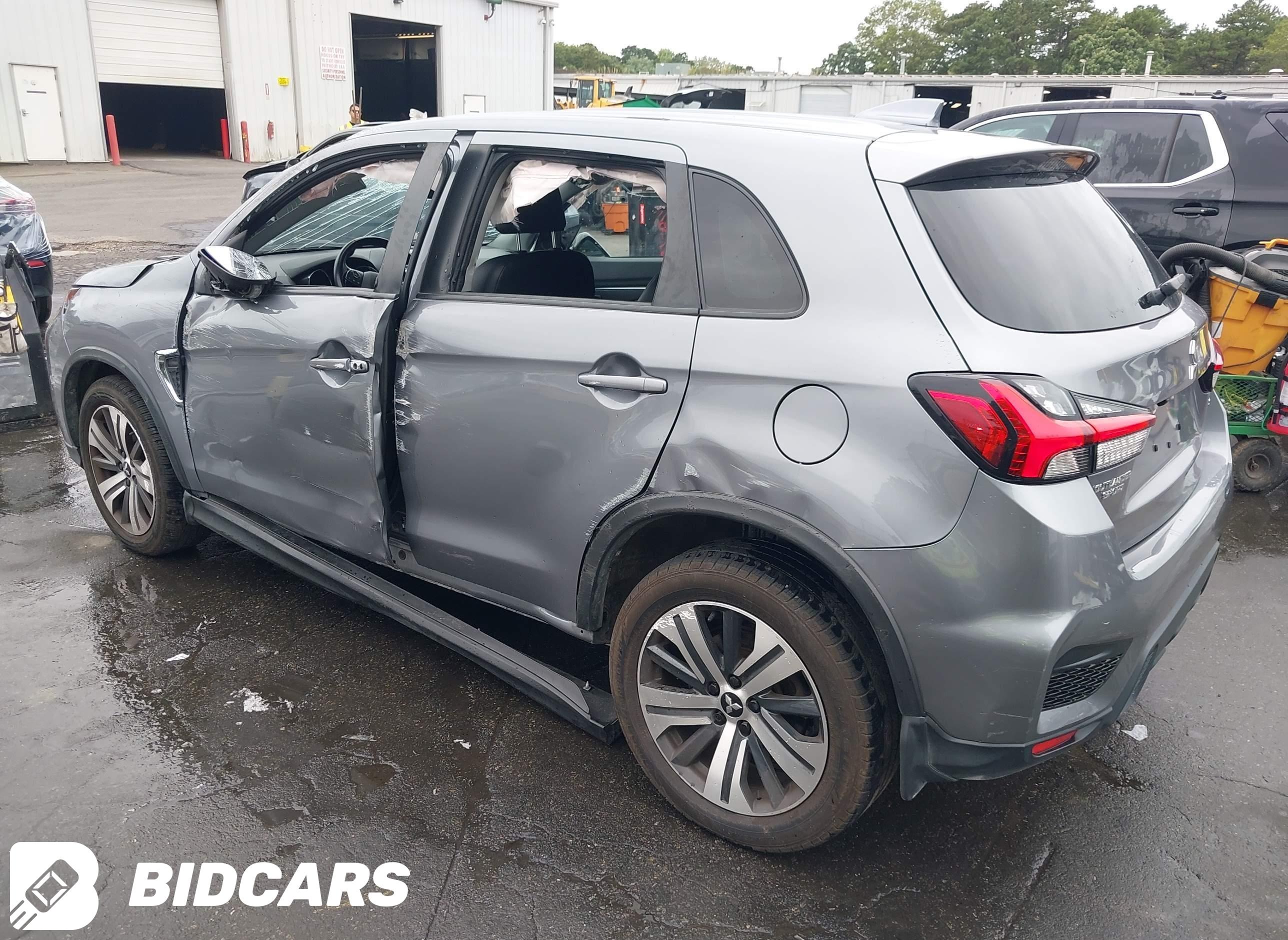 2022 Mitsubishi Outlander, Sport