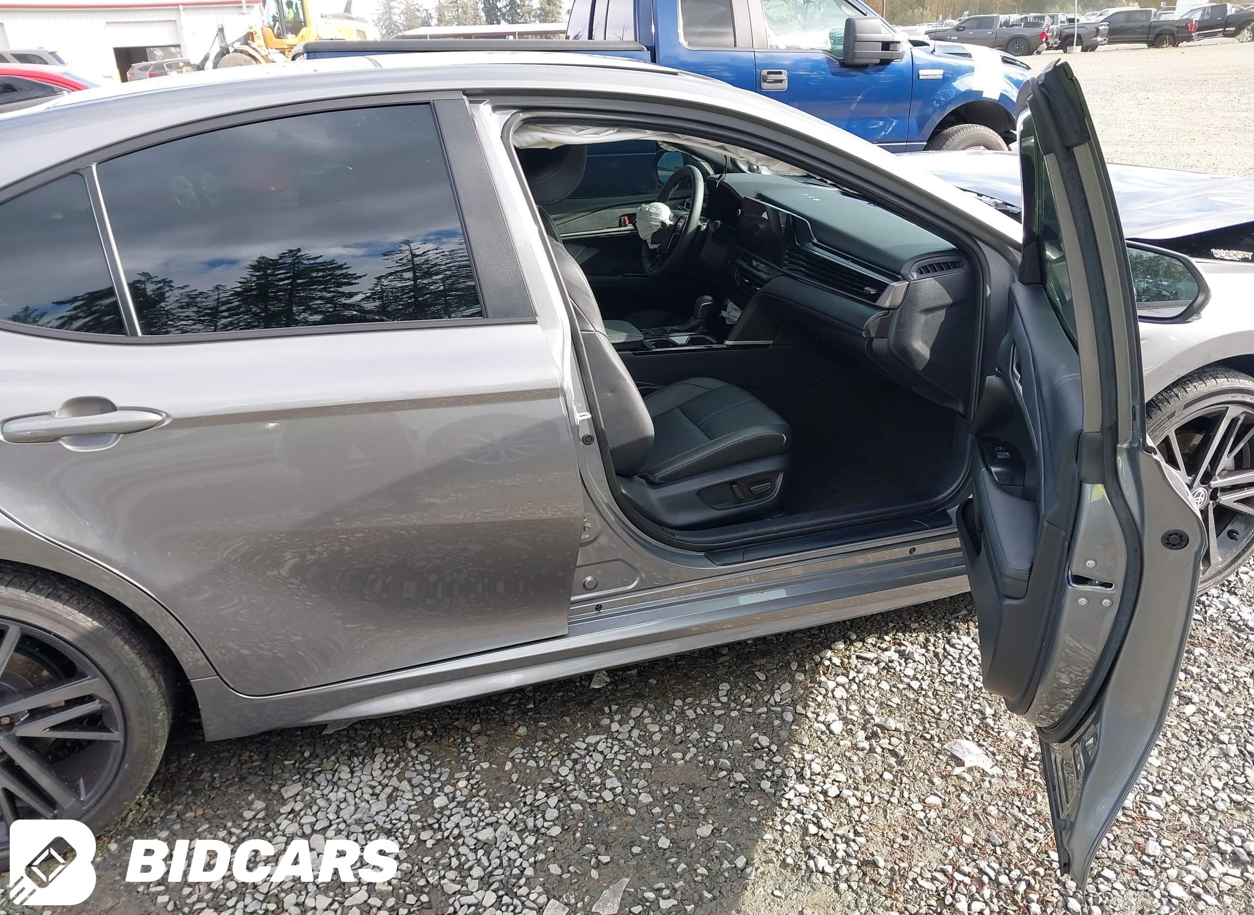 2025 Toyota Camry, Xse