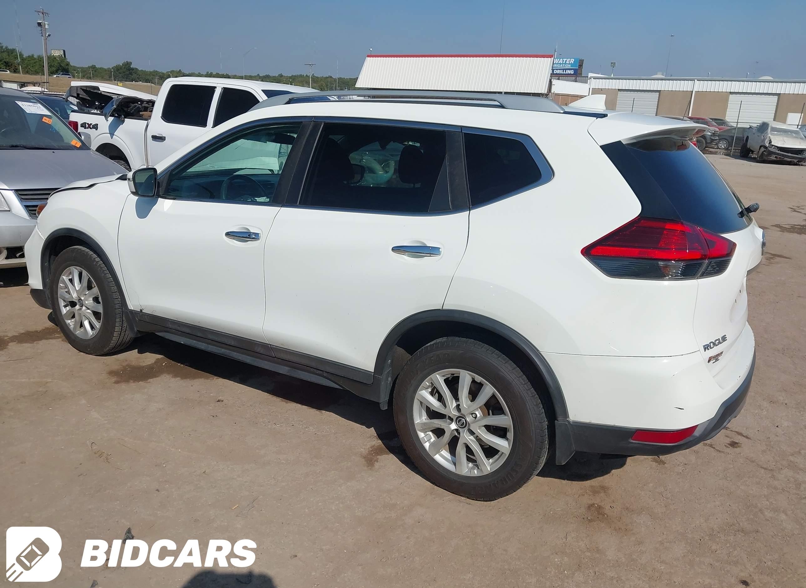 2017 Nissan Rogue, SV