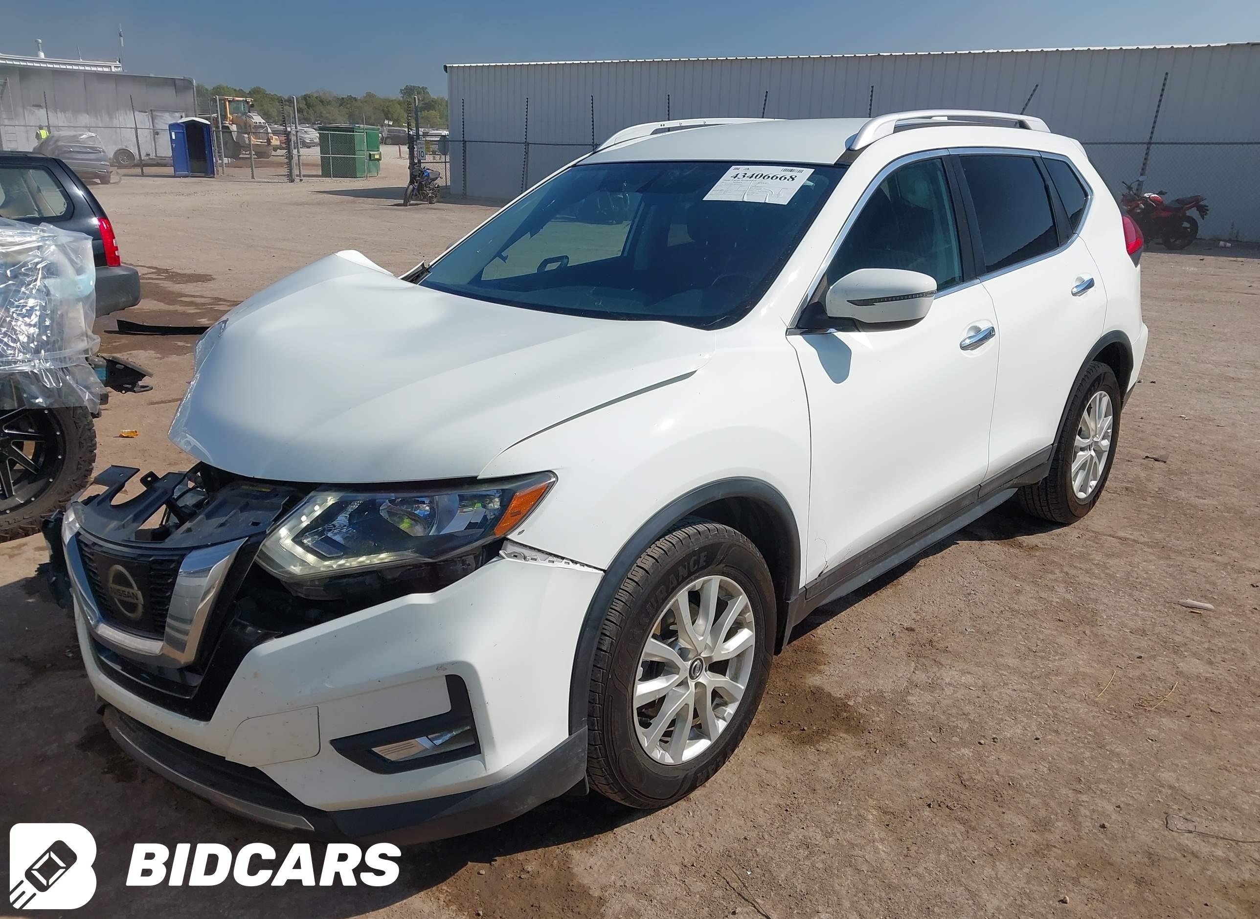 2017 Nissan Rogue, SV