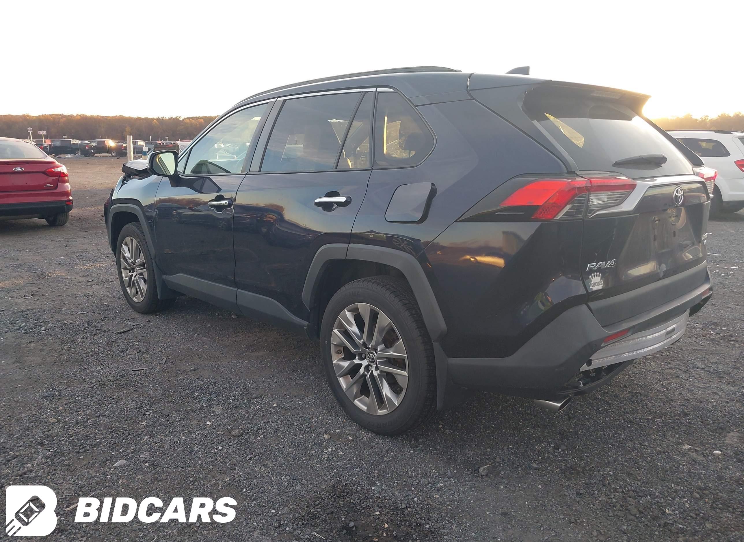 2019 Toyota RAV4, Limited