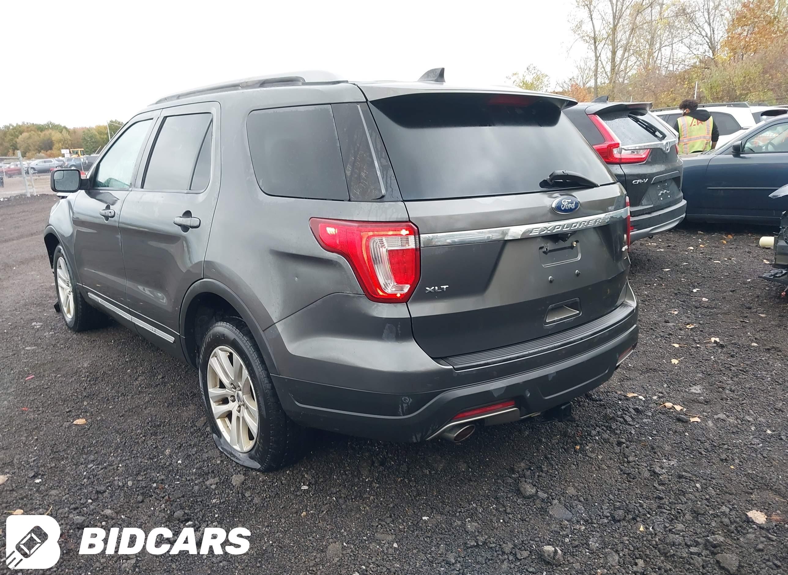 2018 Ford Explorer, Xlt