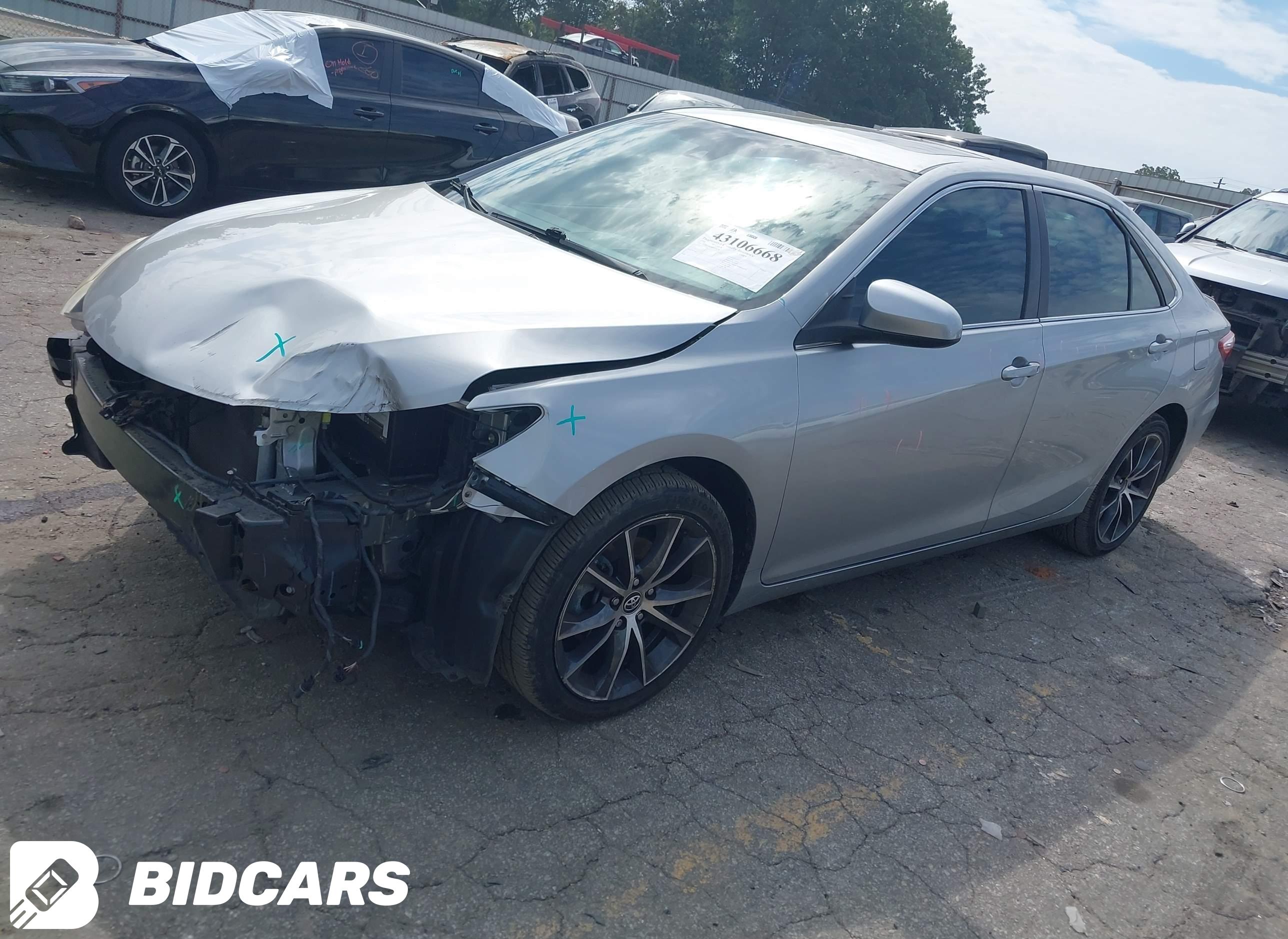 2016 Toyota Camry, Xse