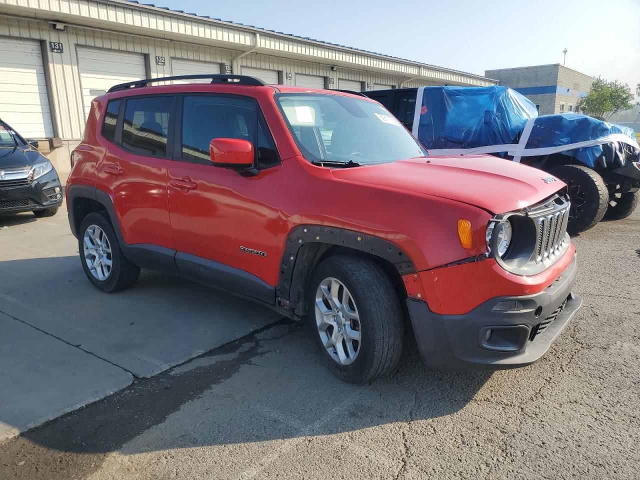 2016 Jeep Renegade, Latitude