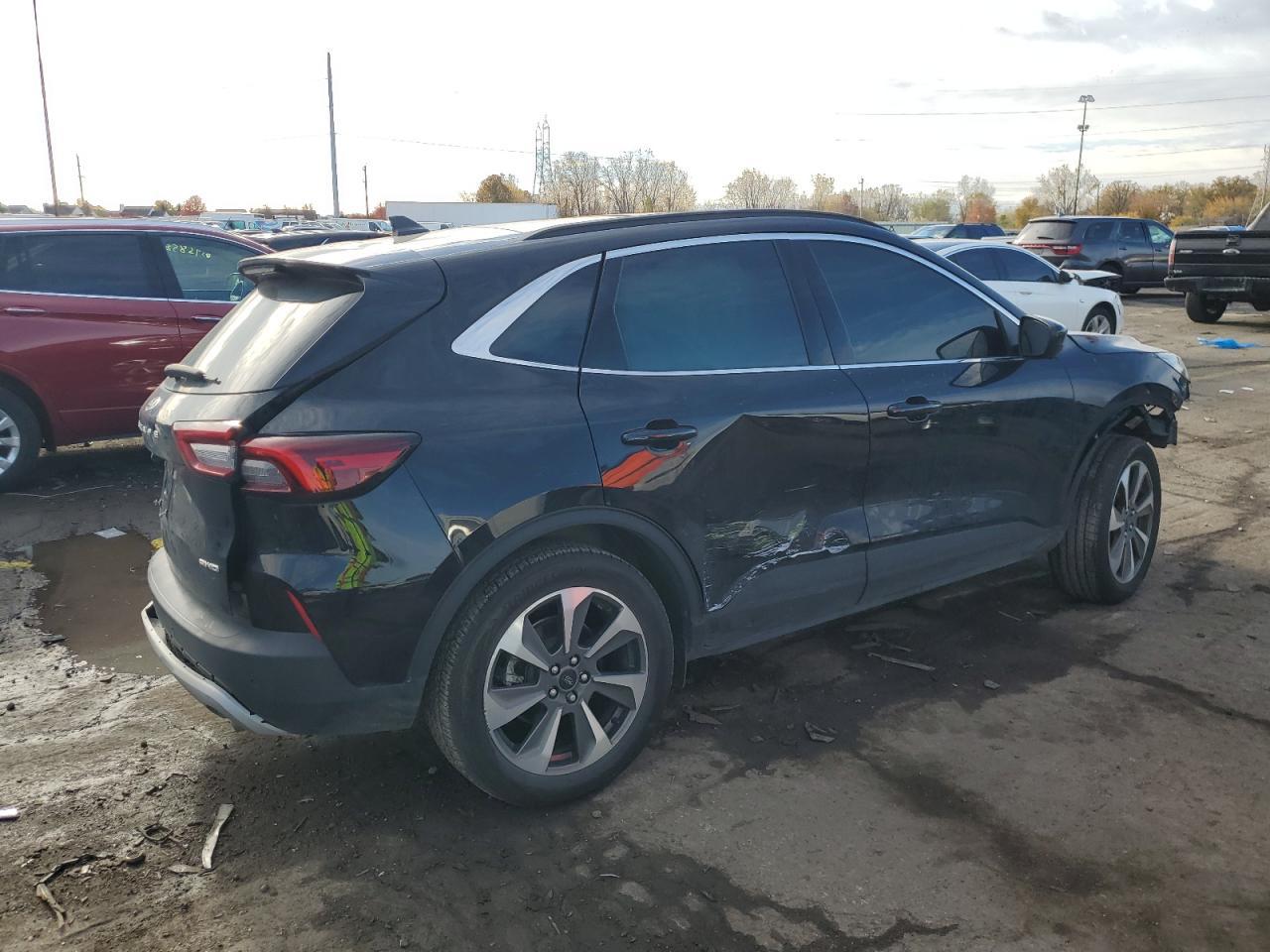 2024 Ford Escape, Platinum