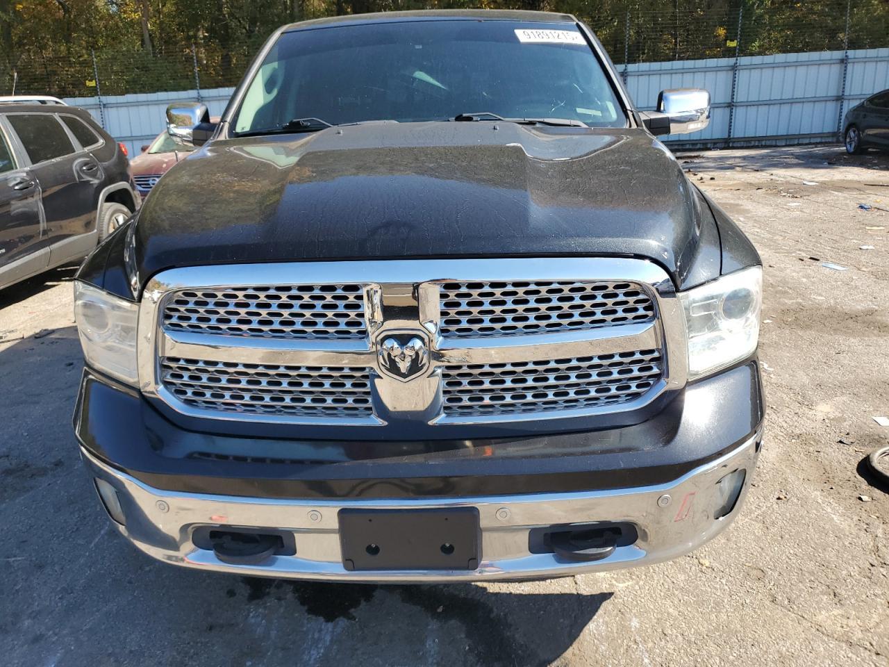 2017 RAM 1500, Laramie