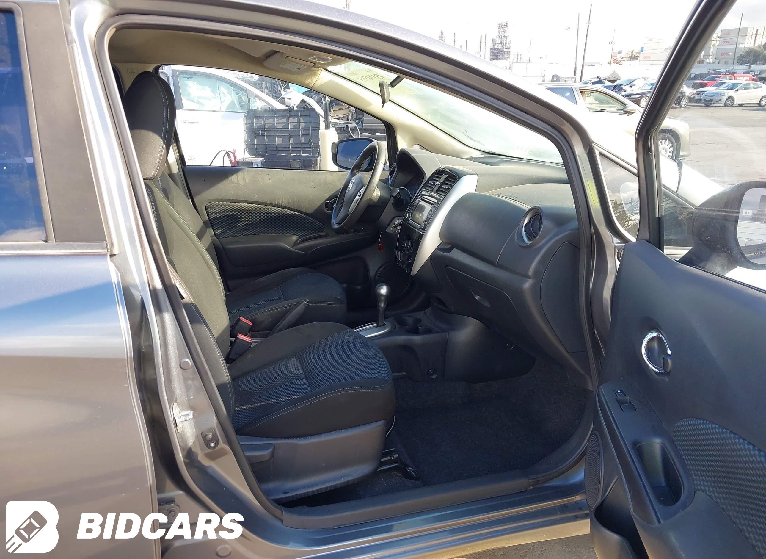 2016 Nissan Versa, Note SV