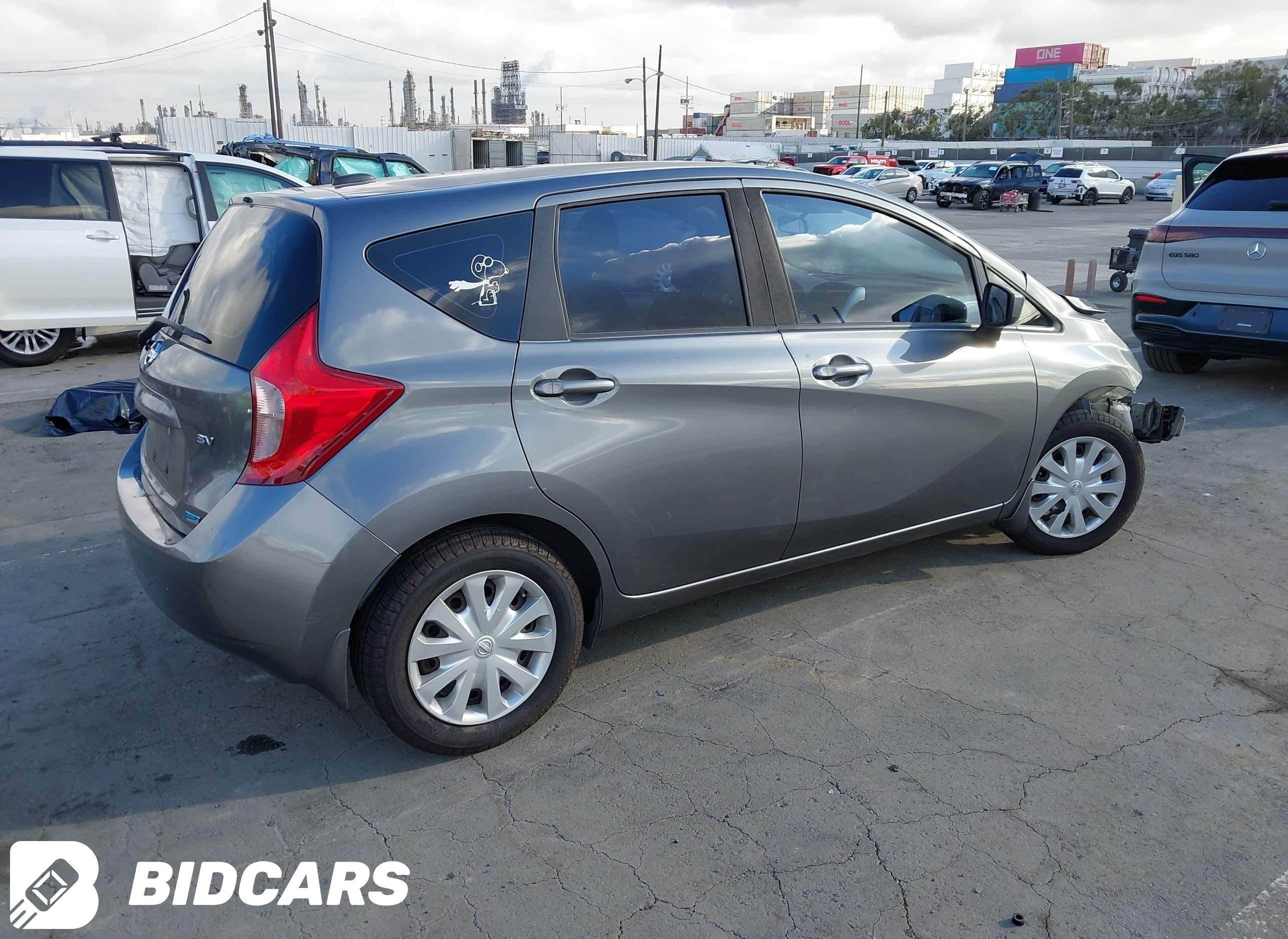 2016 Nissan Versa, Note SV