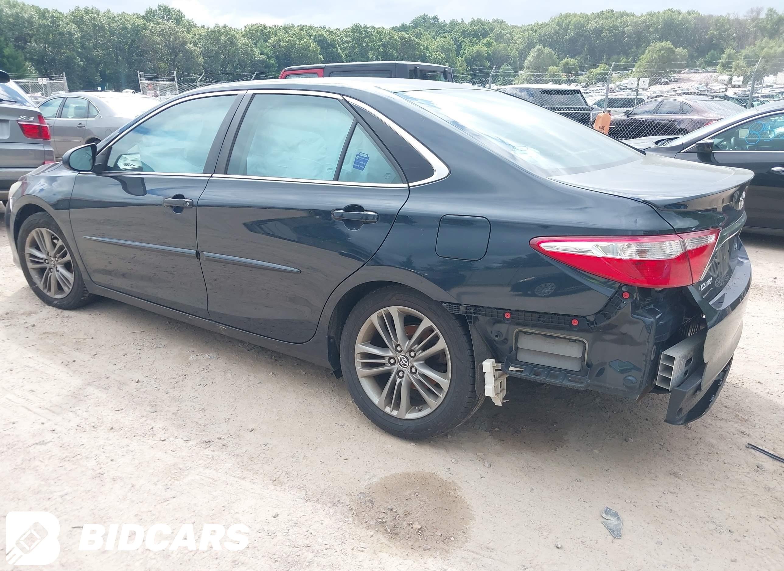 2016 Toyota Camry, SE