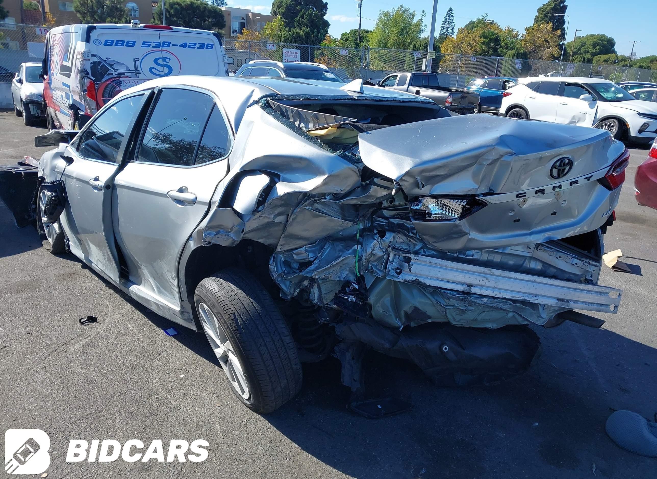 2021 Toyota Camry, LE