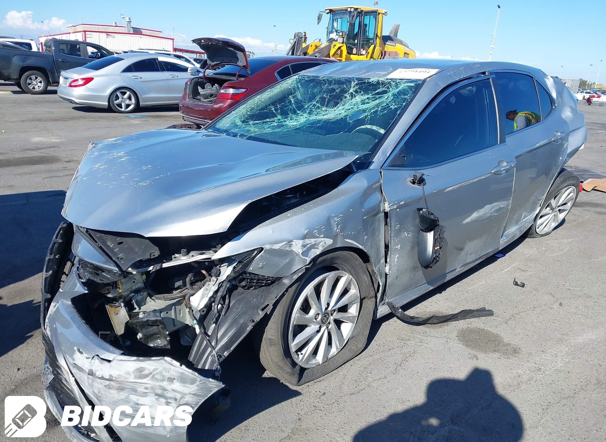 2021 Toyota Camry, LE