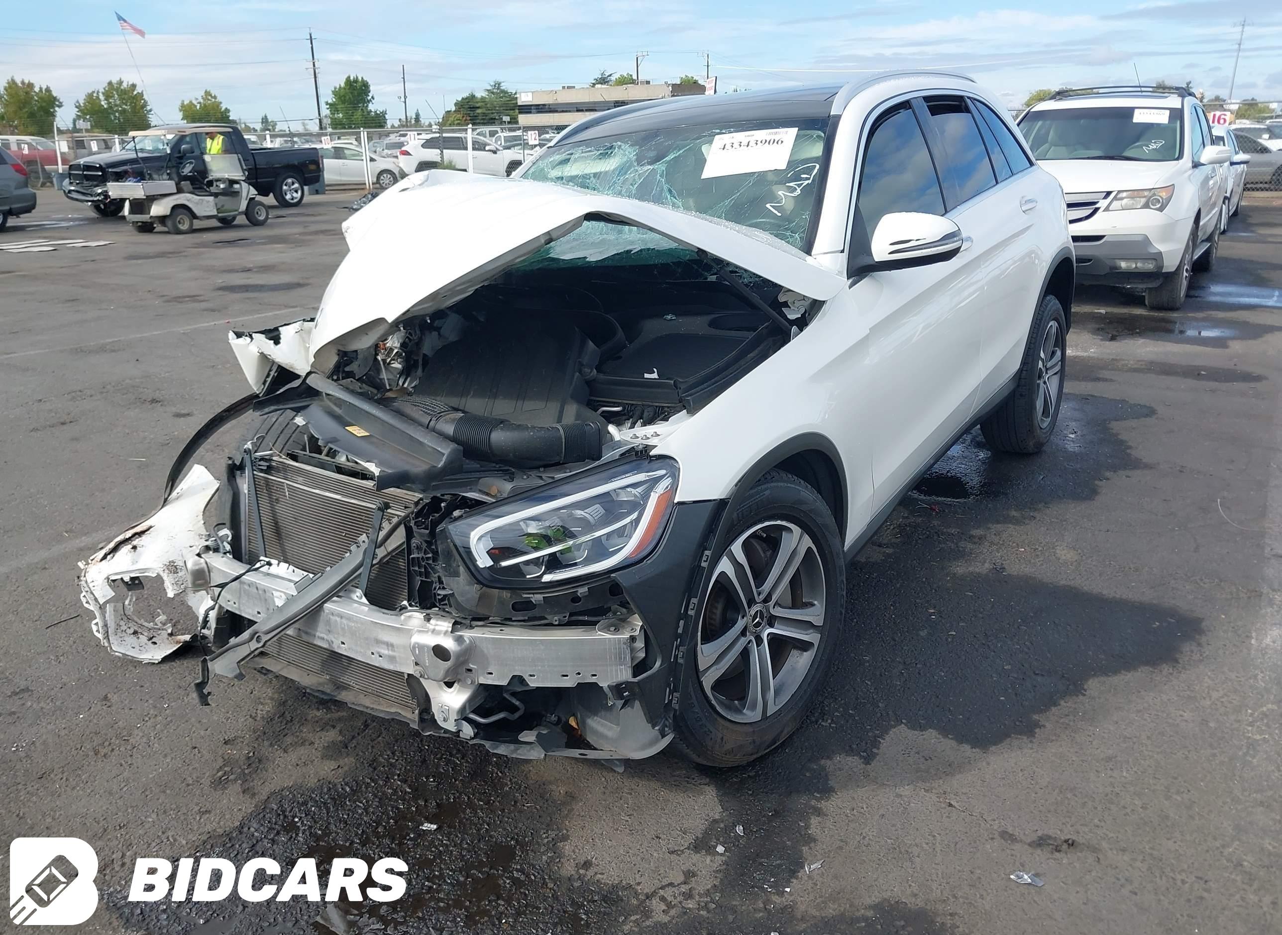 2021 Mercedes-Benz GLC 300, 4...