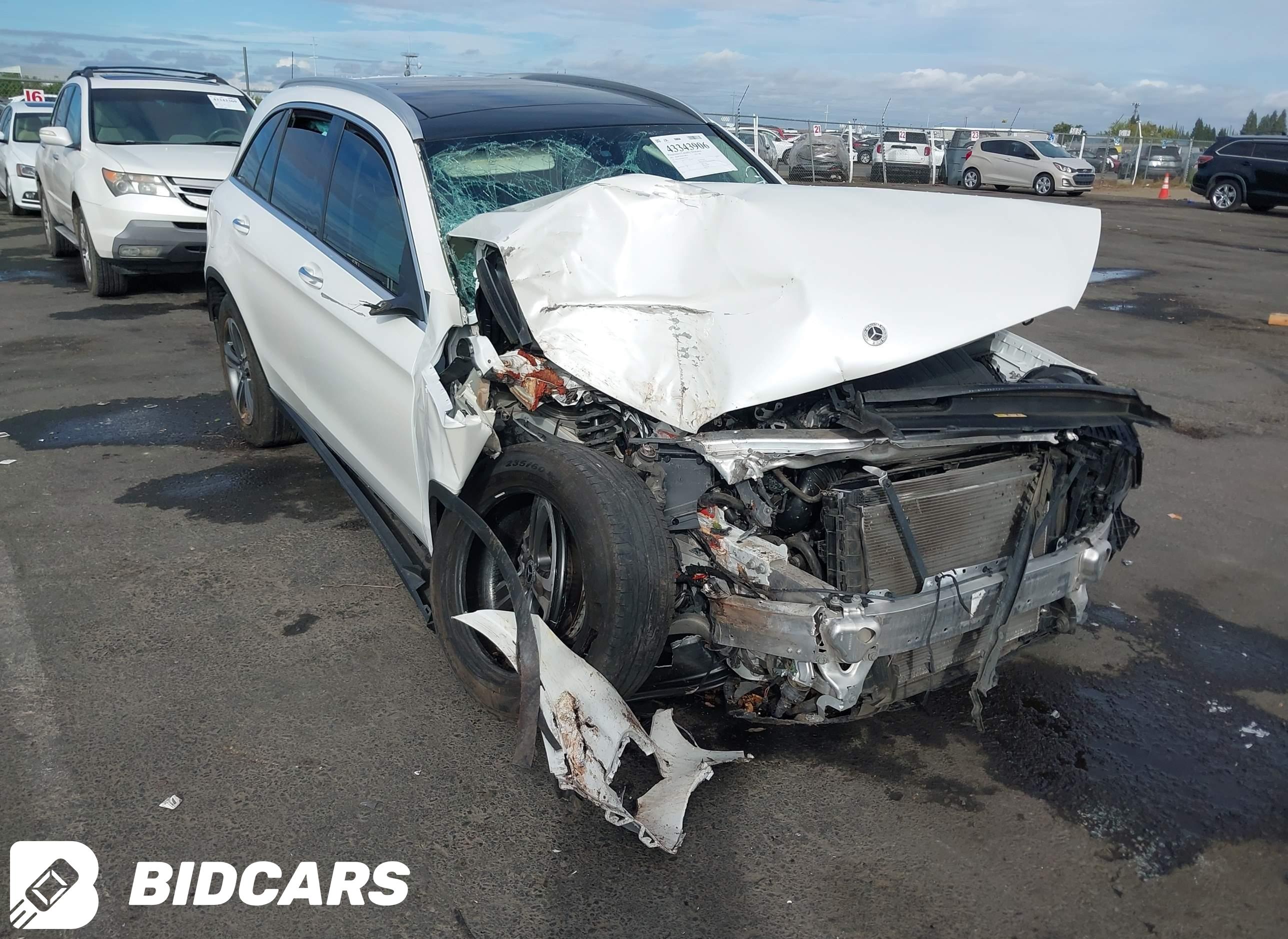 2021 Mercedes-Benz GLC 300, 4...