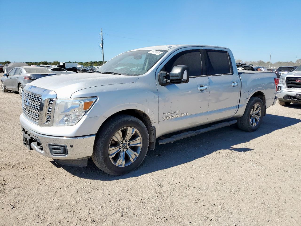 2018 Nissan Titan, SV