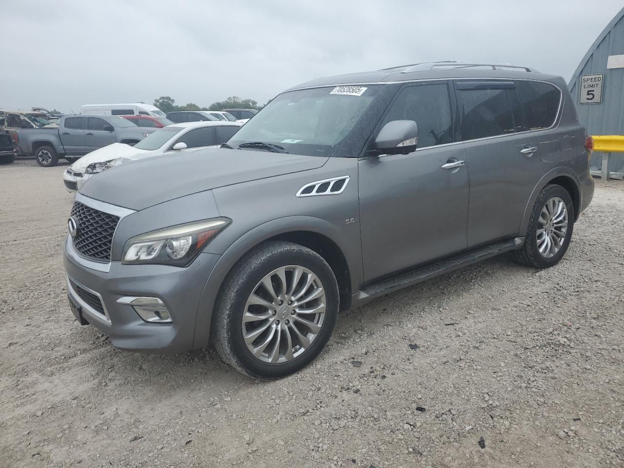 2015 Infiniti QX80