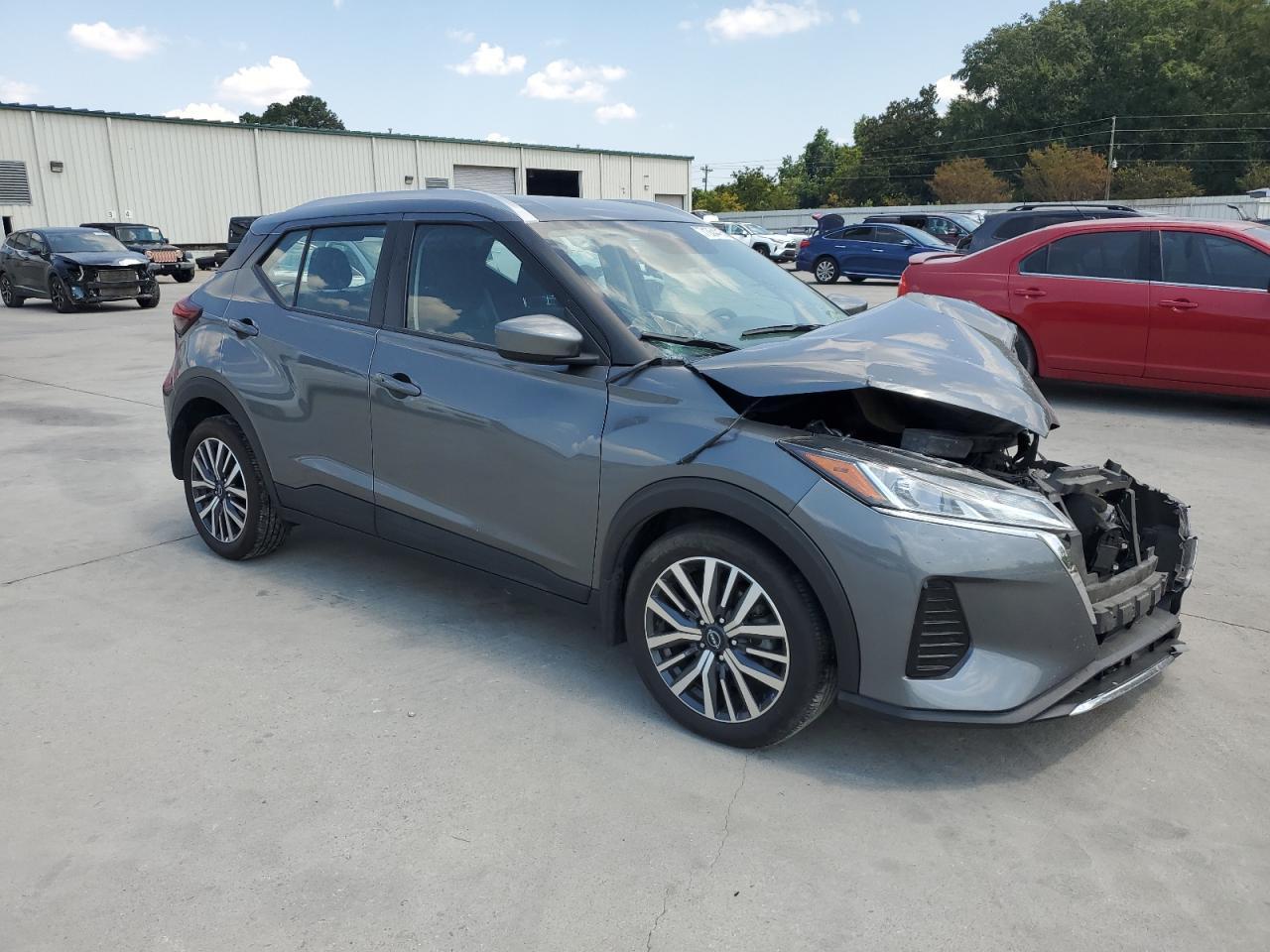 2023 Nissan Kicks, SV