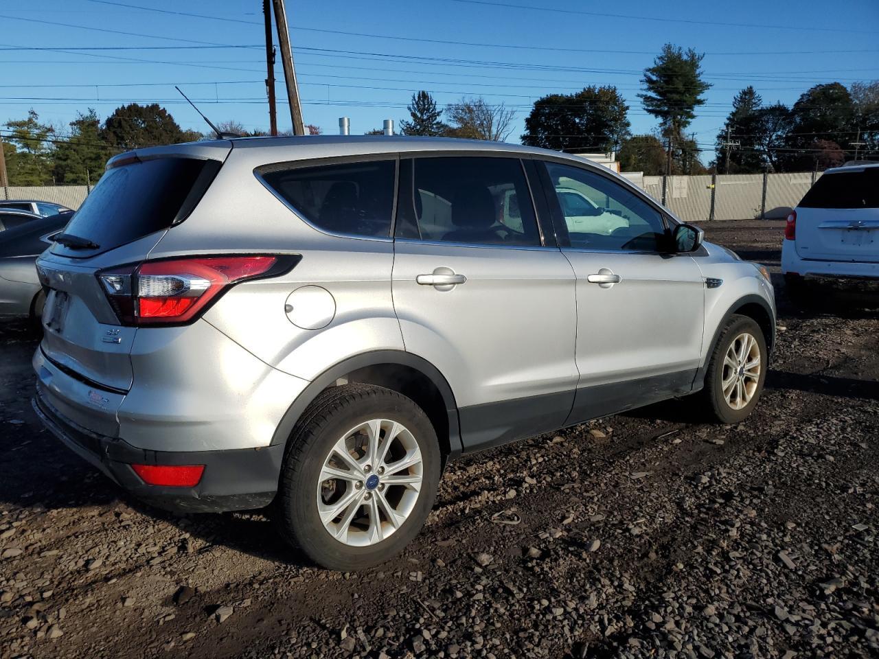2017 Ford Escape, SE