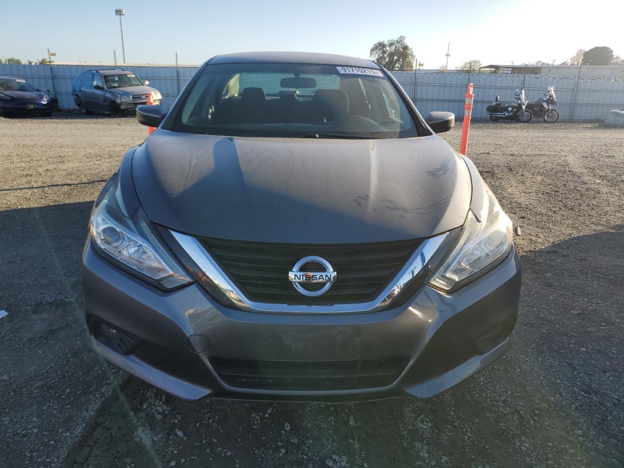 2017 Nissan Altima, 2.5