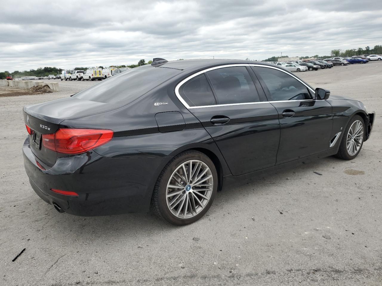 2019 BMW 5 Series, 530E