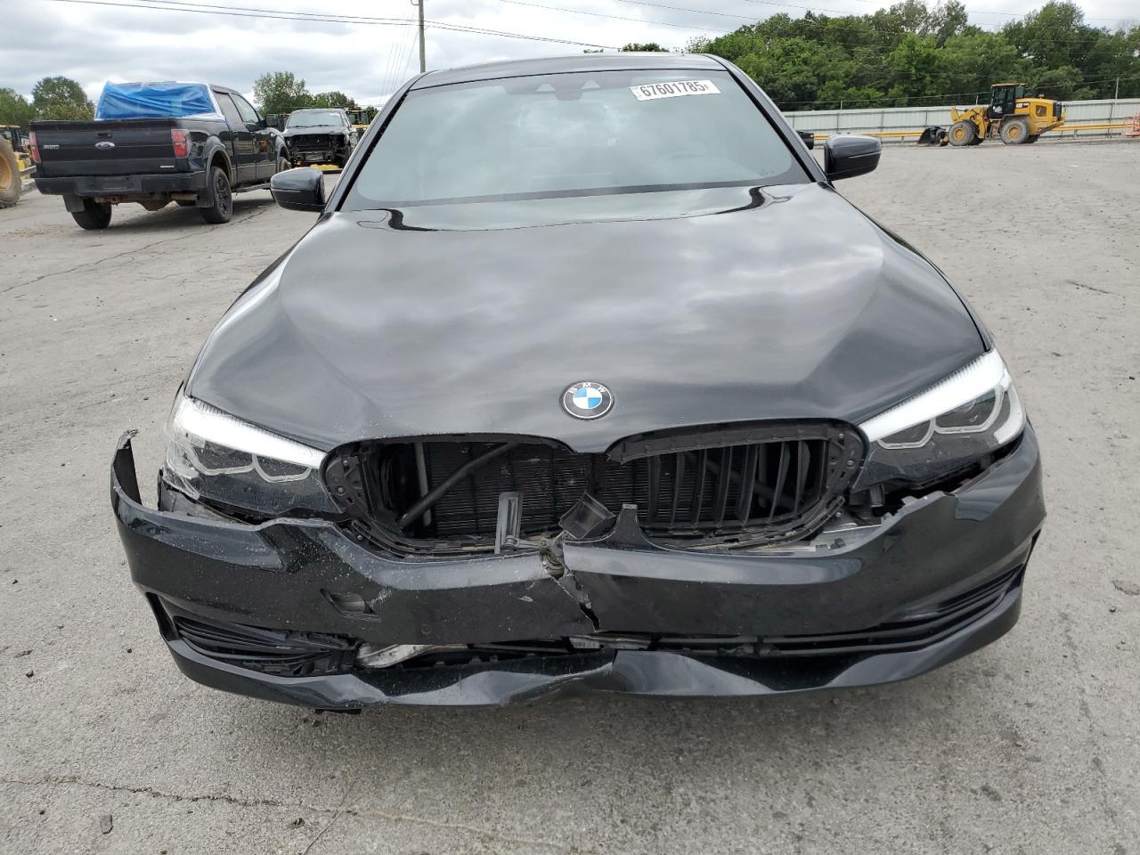 2019 BMW 5 Series, 530E