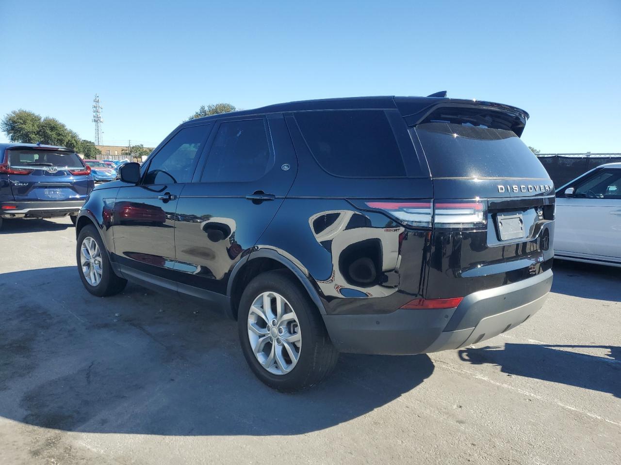 2020 Land Rover Discovery, SE