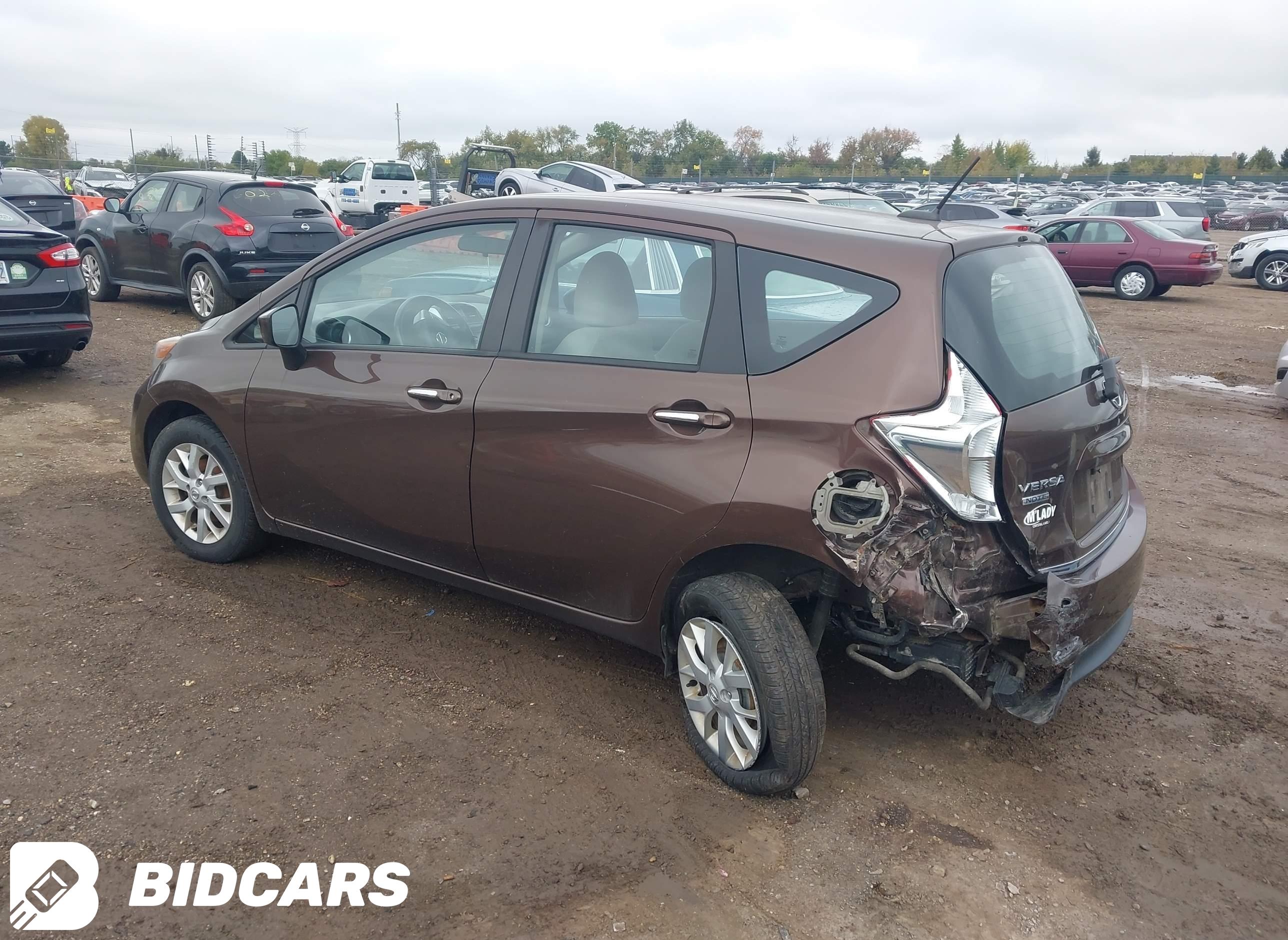 2017 Nissan Versa, Note SV