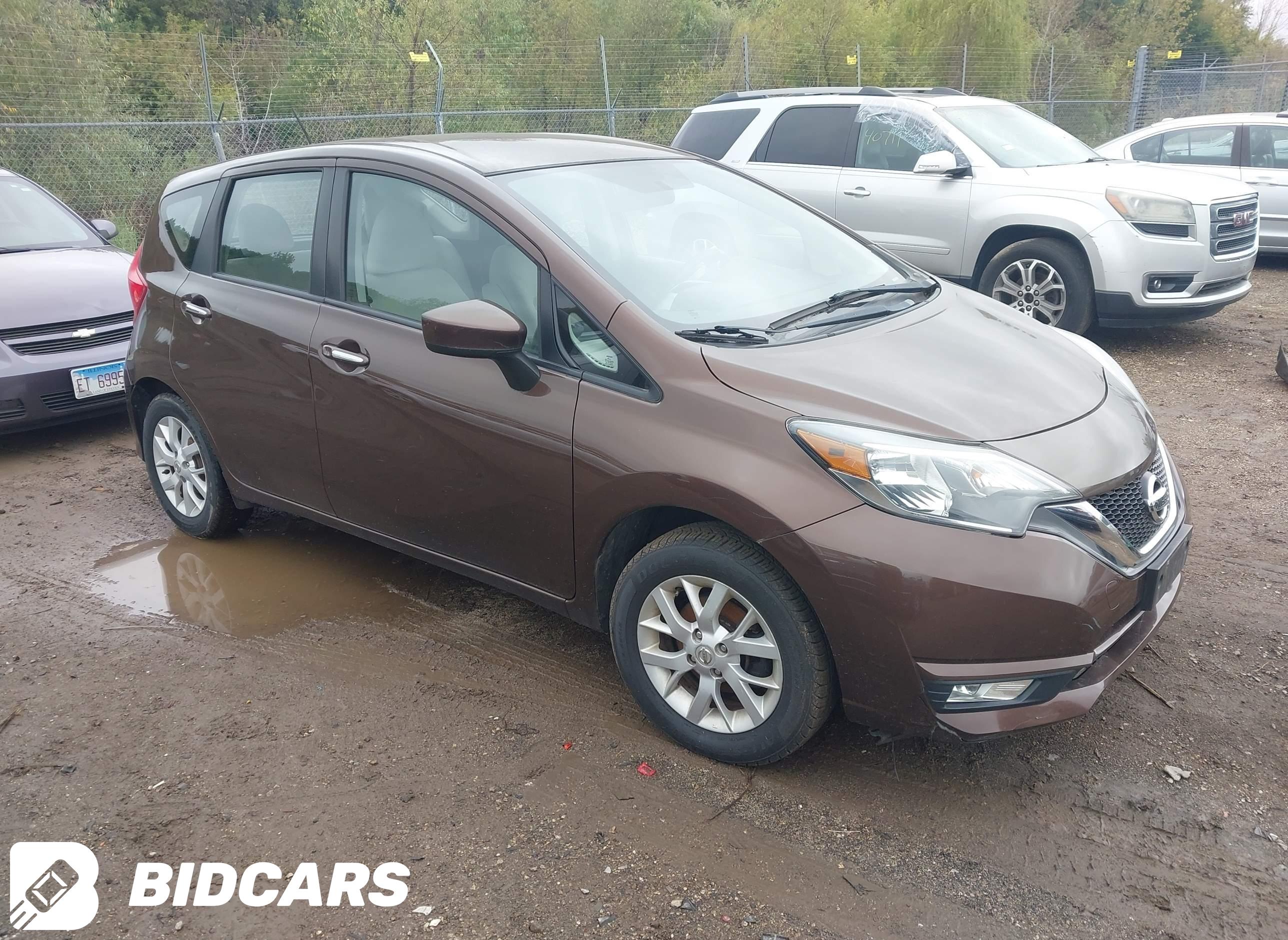 2017 Nissan Versa, Note SV