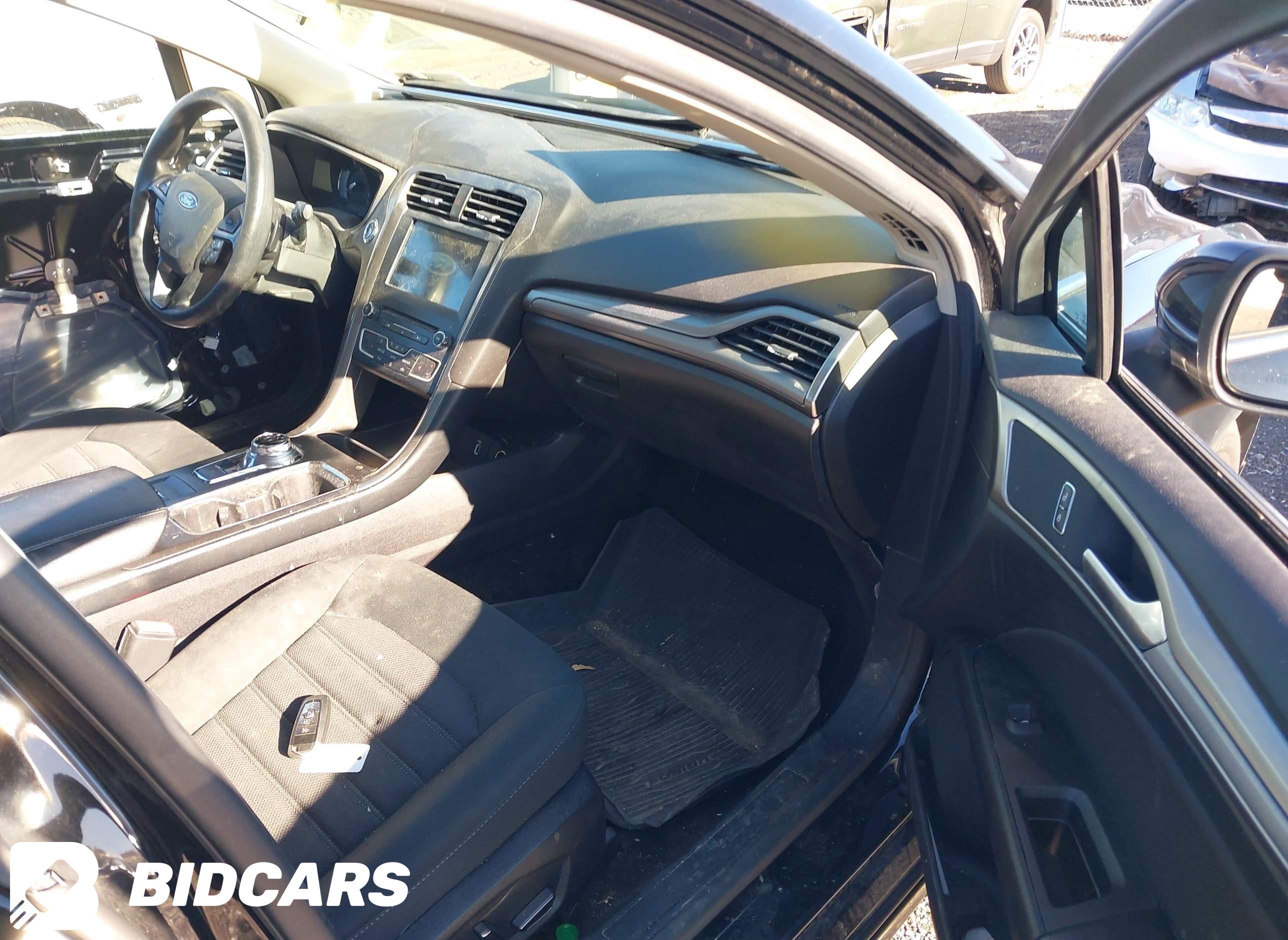 2018 Ford Fusion, SE