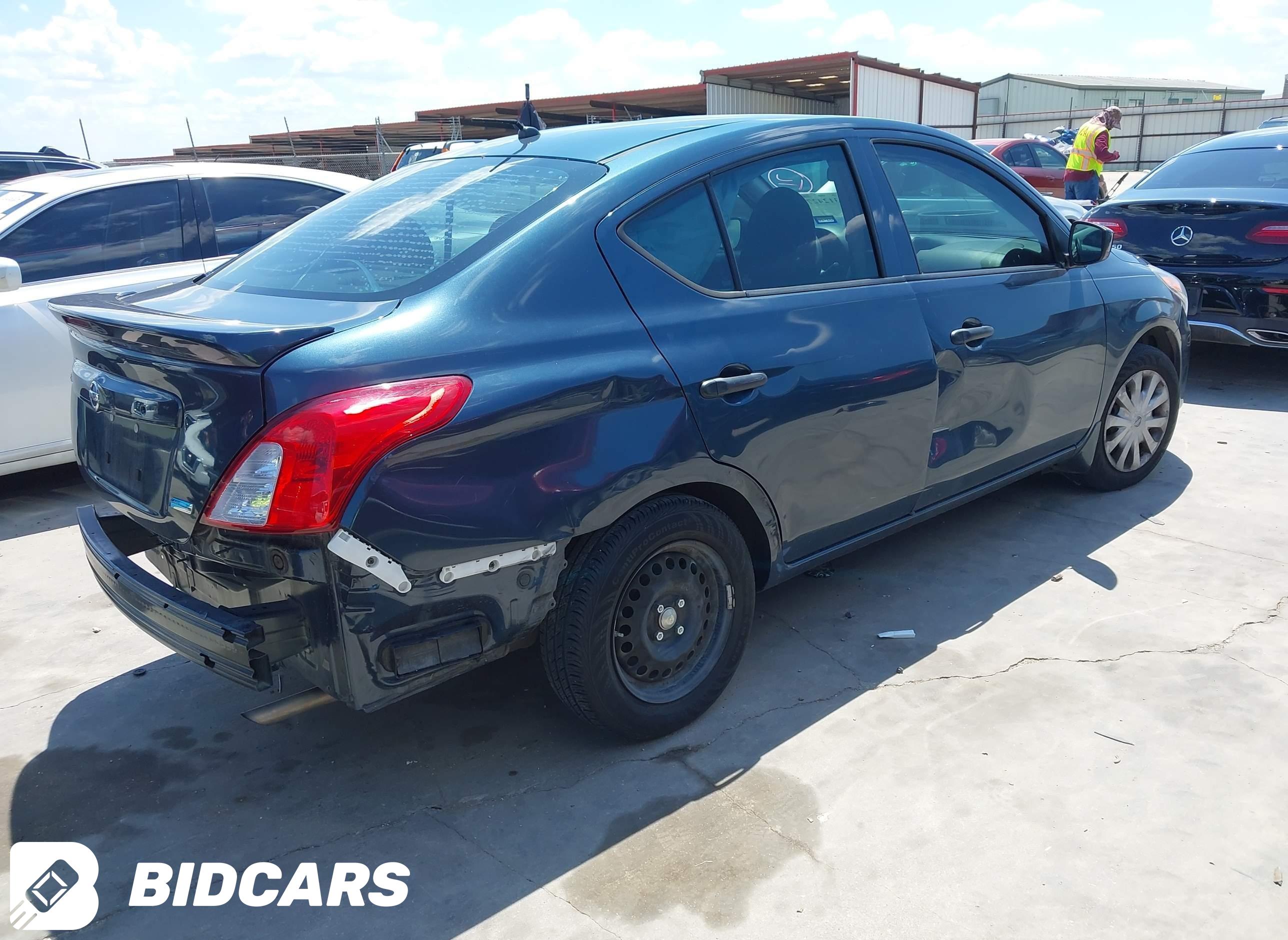 2016 Nissan Versa, 1.6 S+