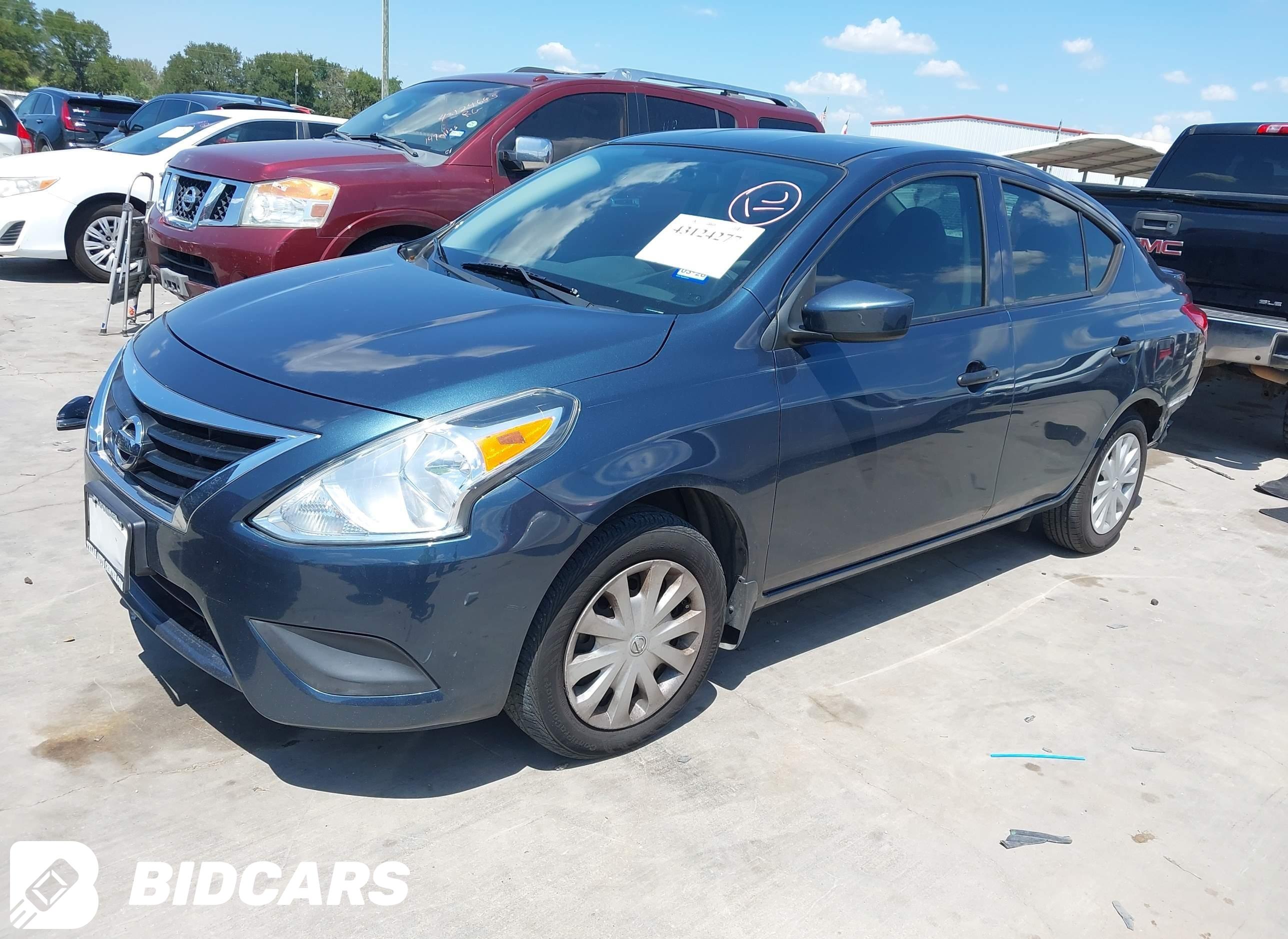 2016 Nissan Versa, 1.6 S+