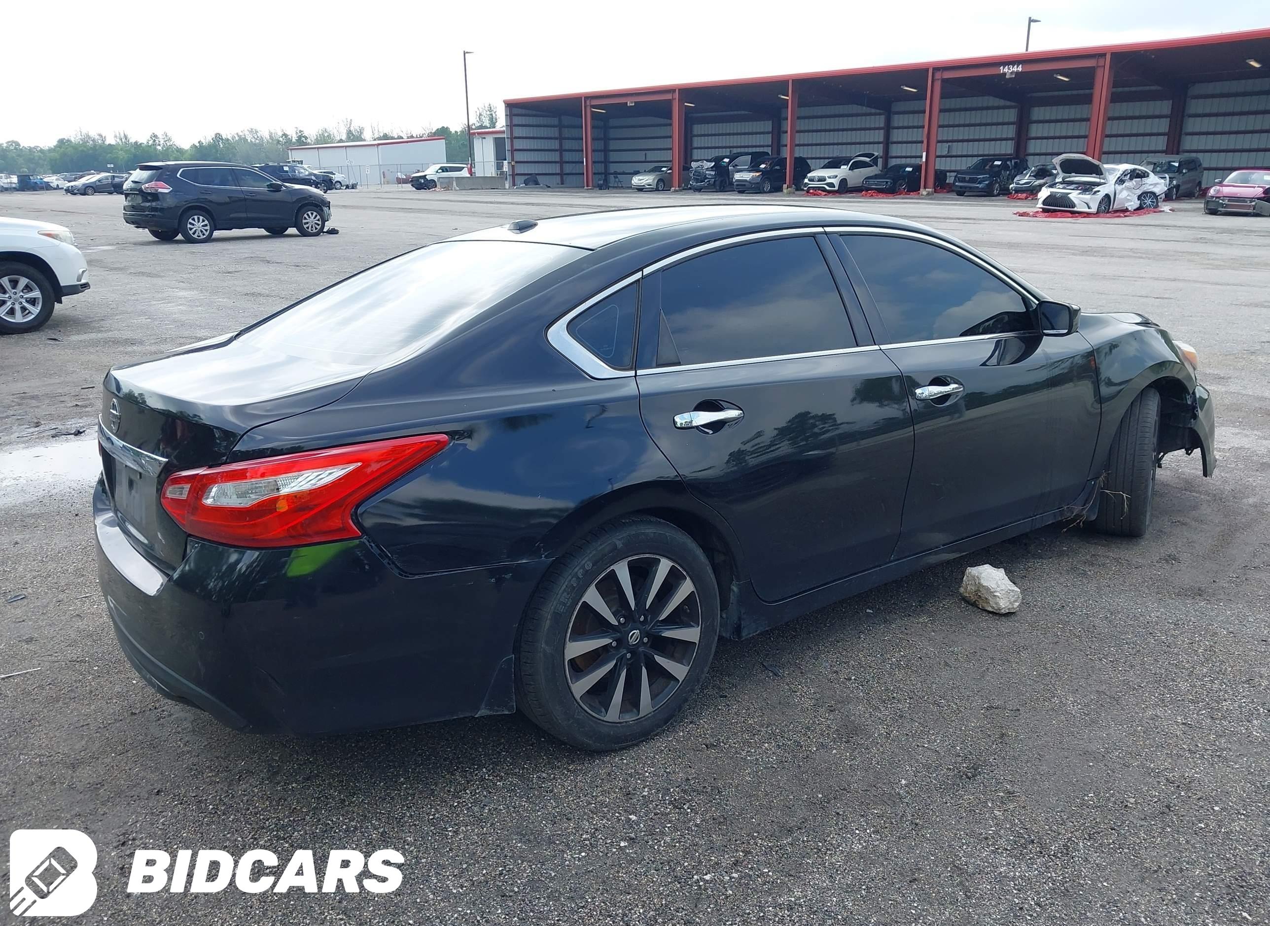 2017 Nissan Altima, 2.5 SV