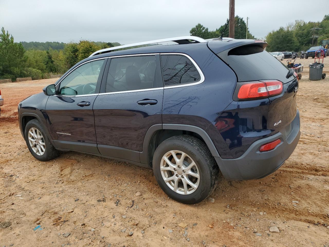 2015 Jeep Cherokee, Latitude