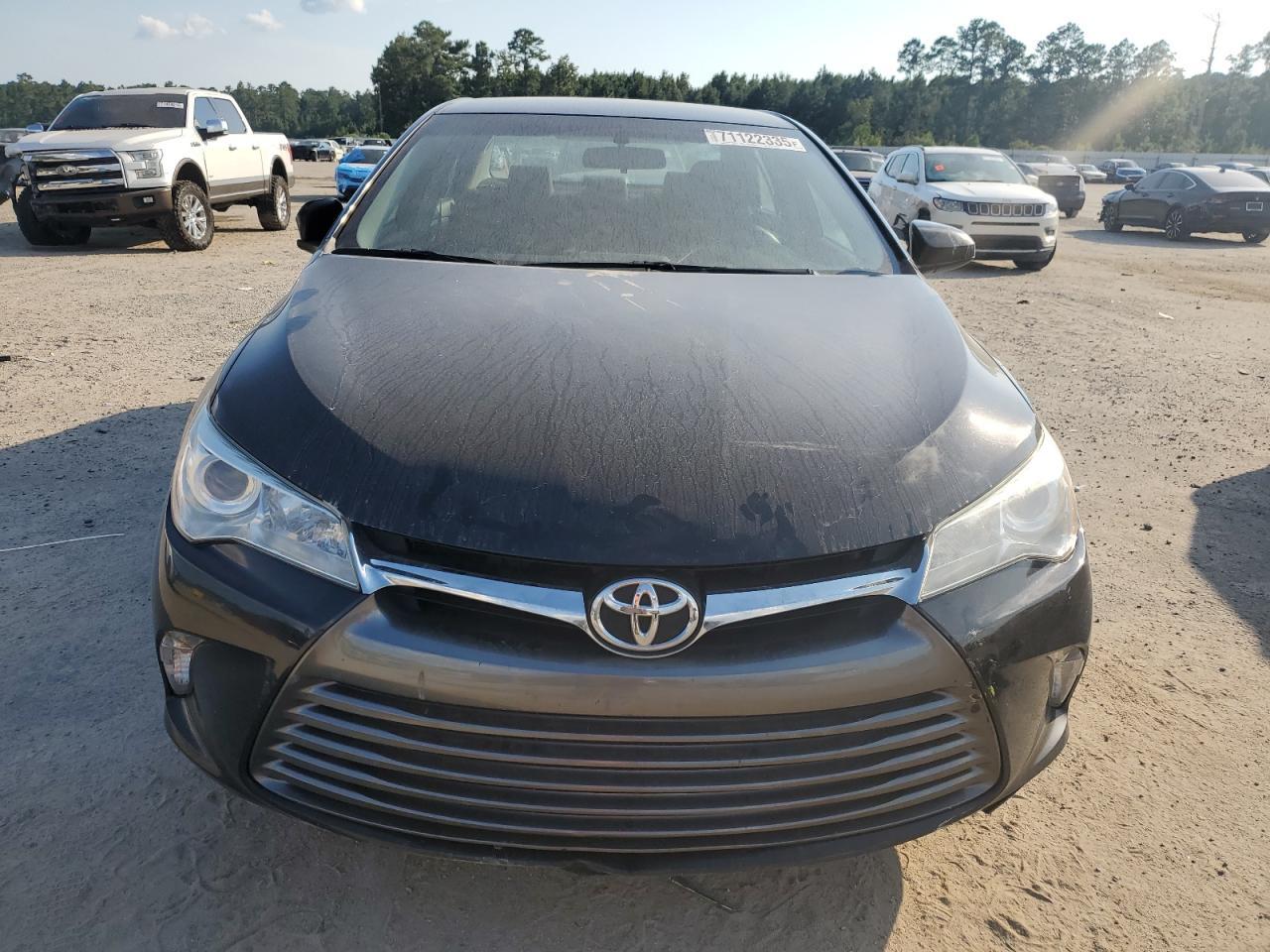 2017 Toyota Camry, LE