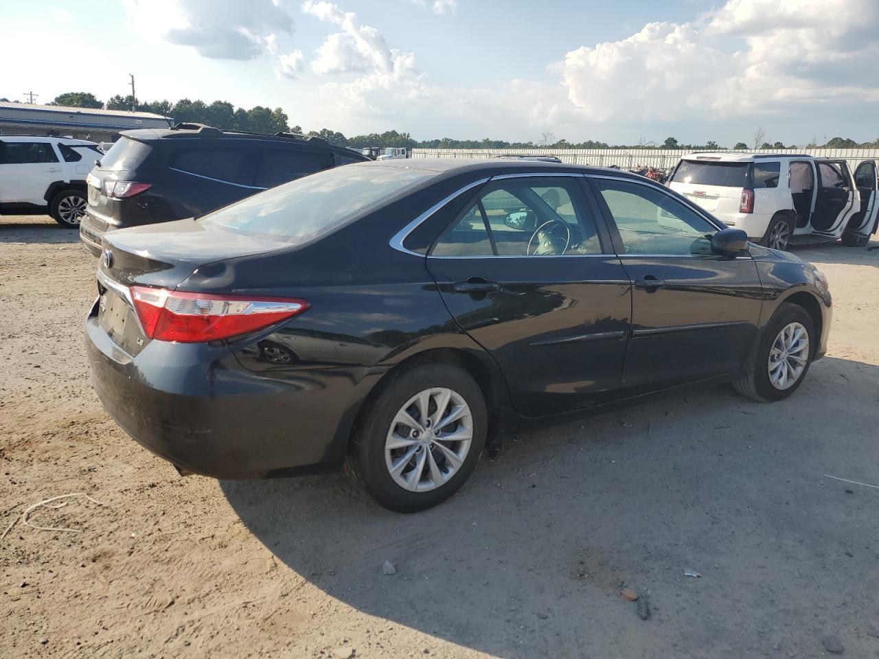 2017 Toyota Camry, LE