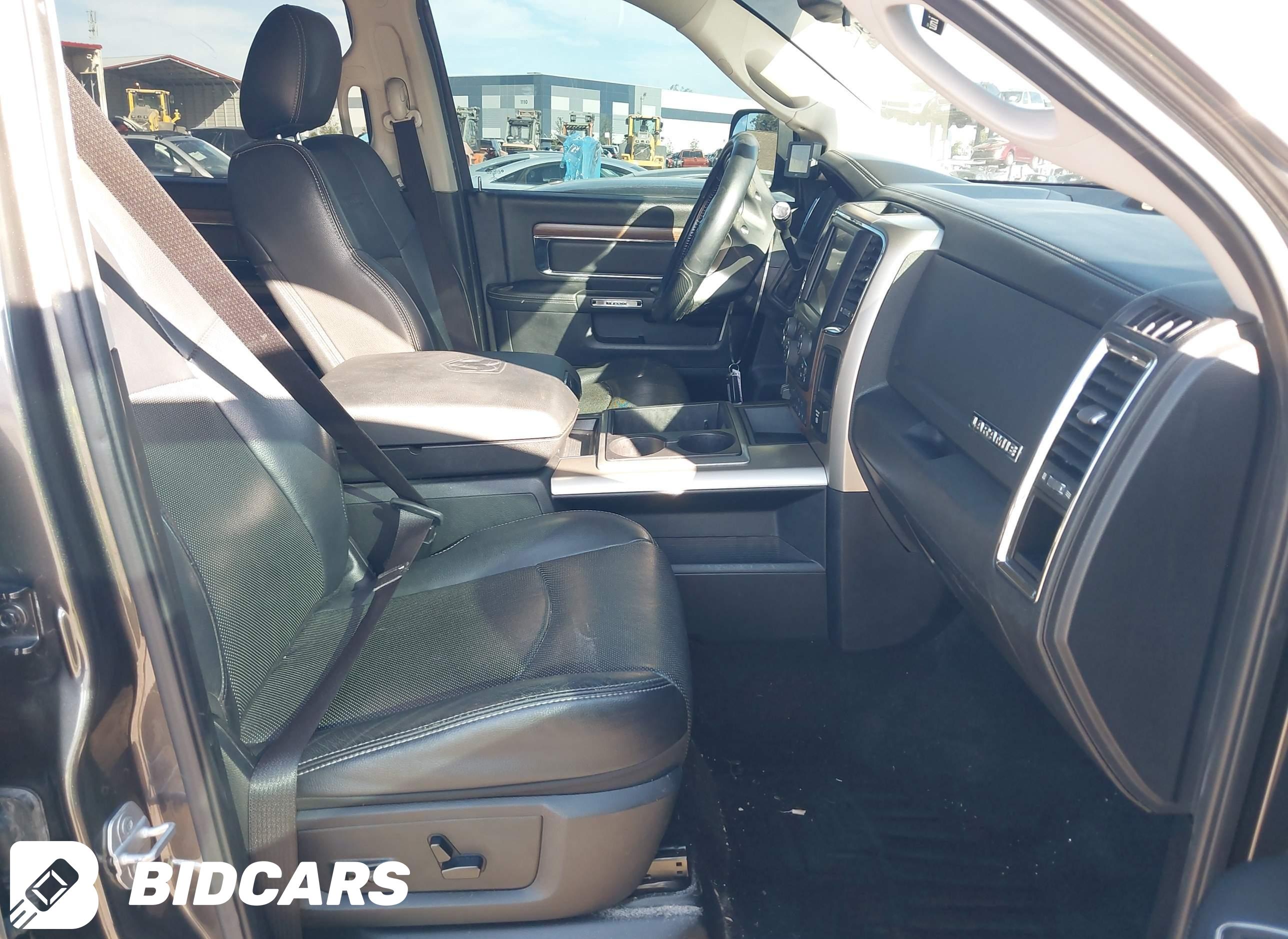 2015 RAM 2500, Laramie