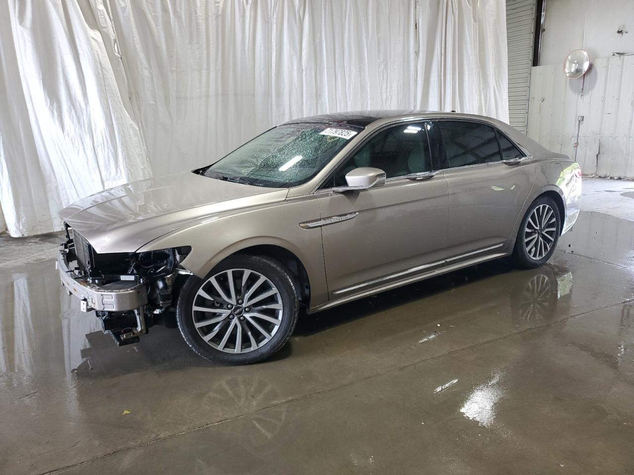 2018 Lincoln Continental, Select