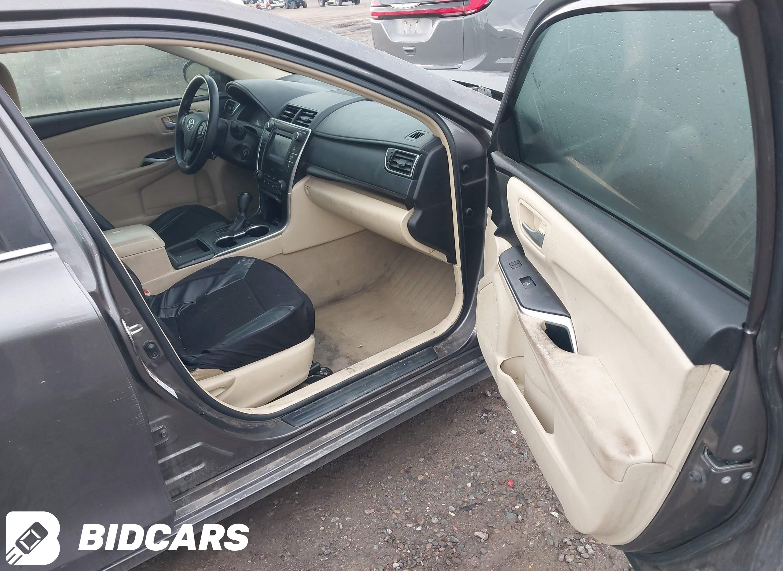 2015 Toyota Camry, LE