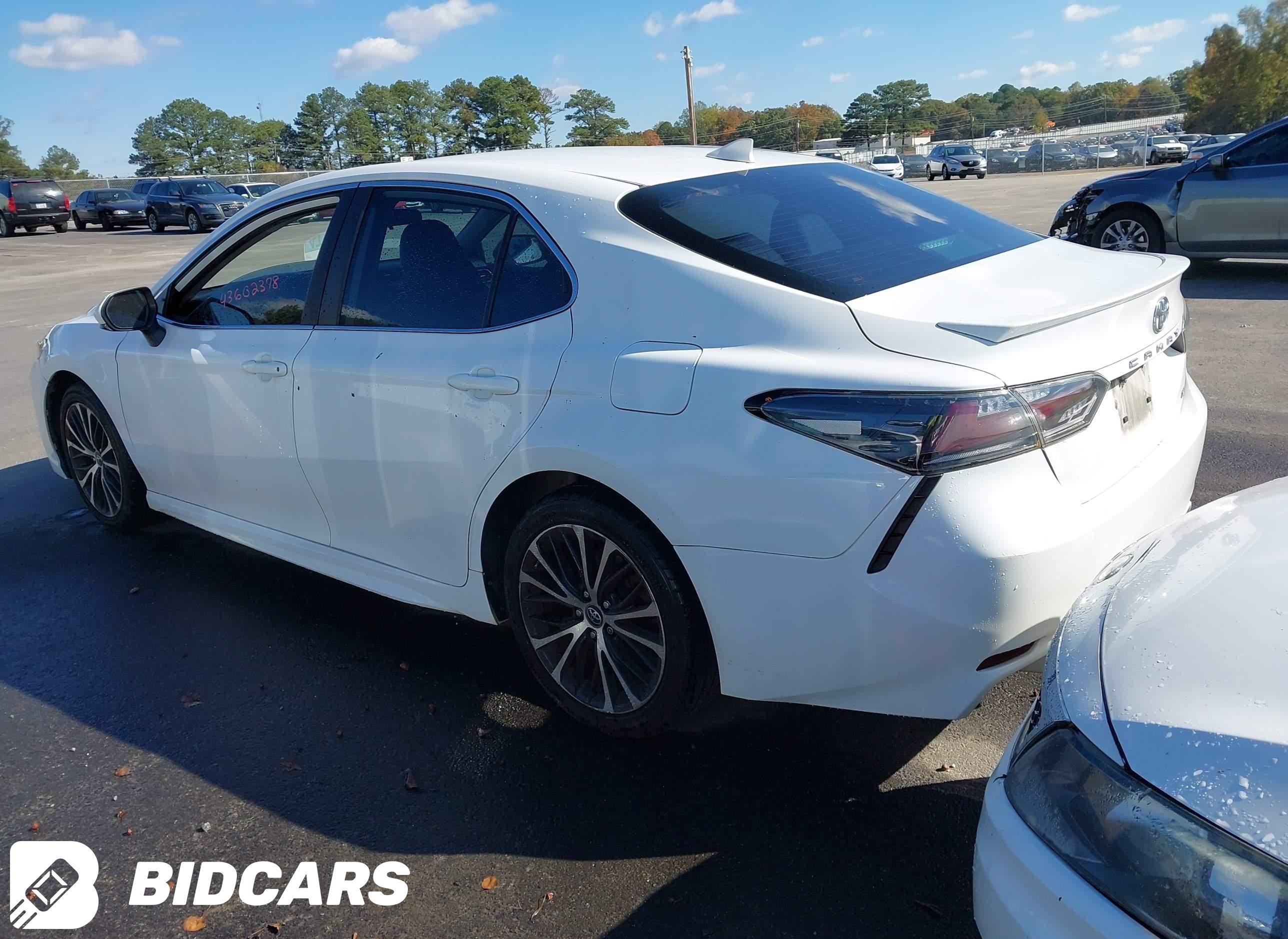 2019 Toyota Camry, SE