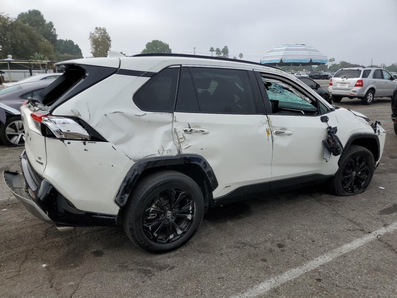 2022 Toyota RAV4, SE