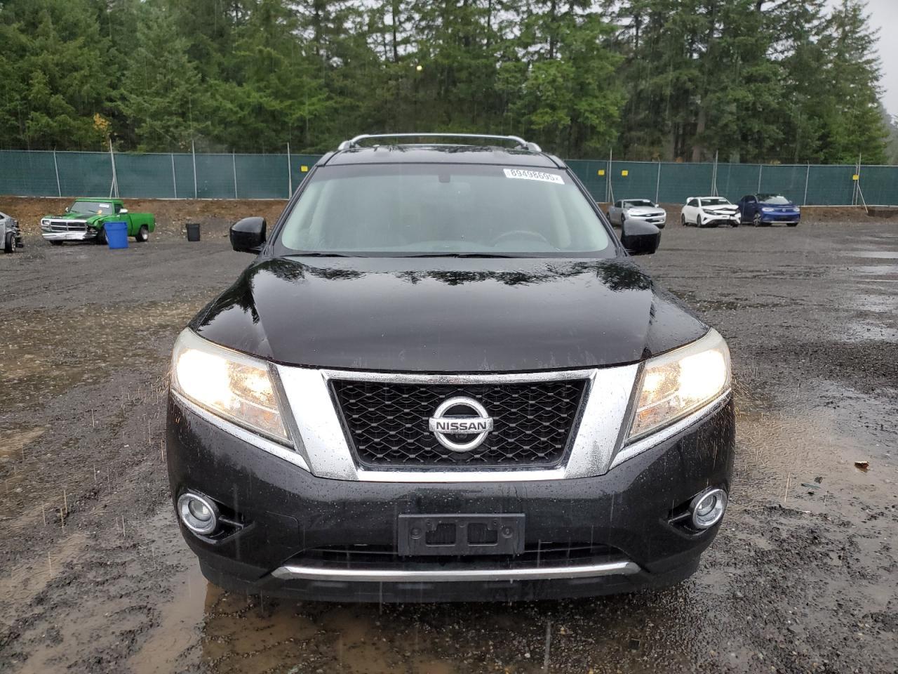 2015 Nissan Pathfinder, S