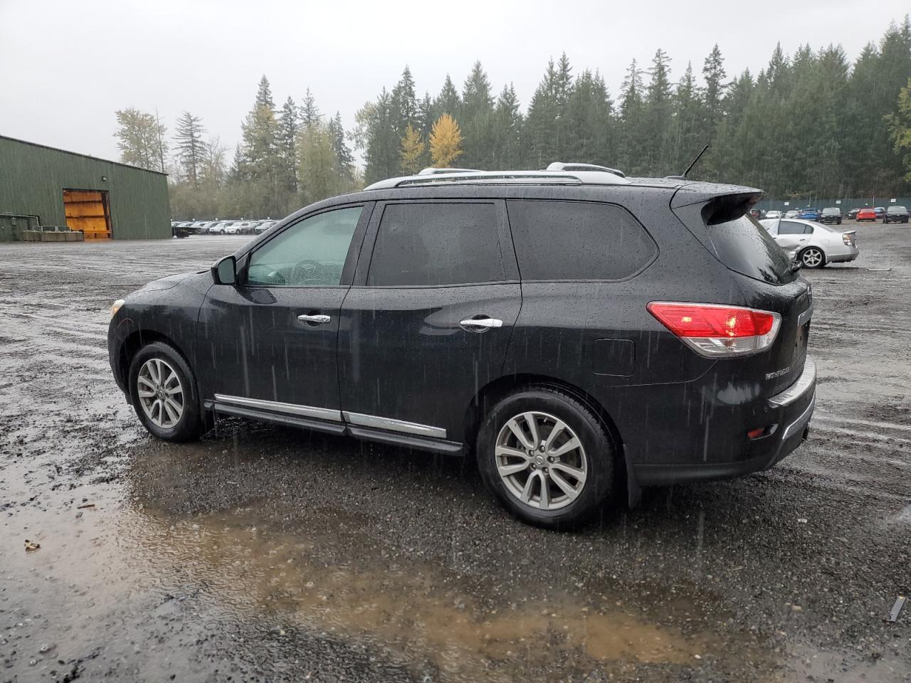 2015 Nissan Pathfinder, S