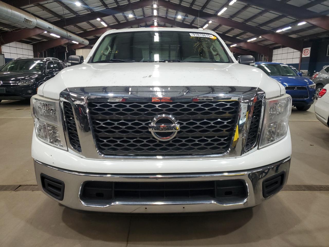 2017 Nissan Titan, S