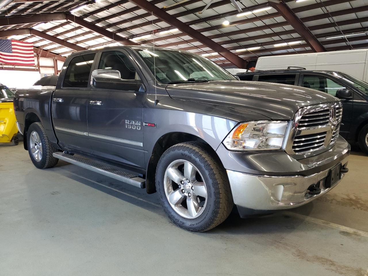 2015 RAM 1500, Slt