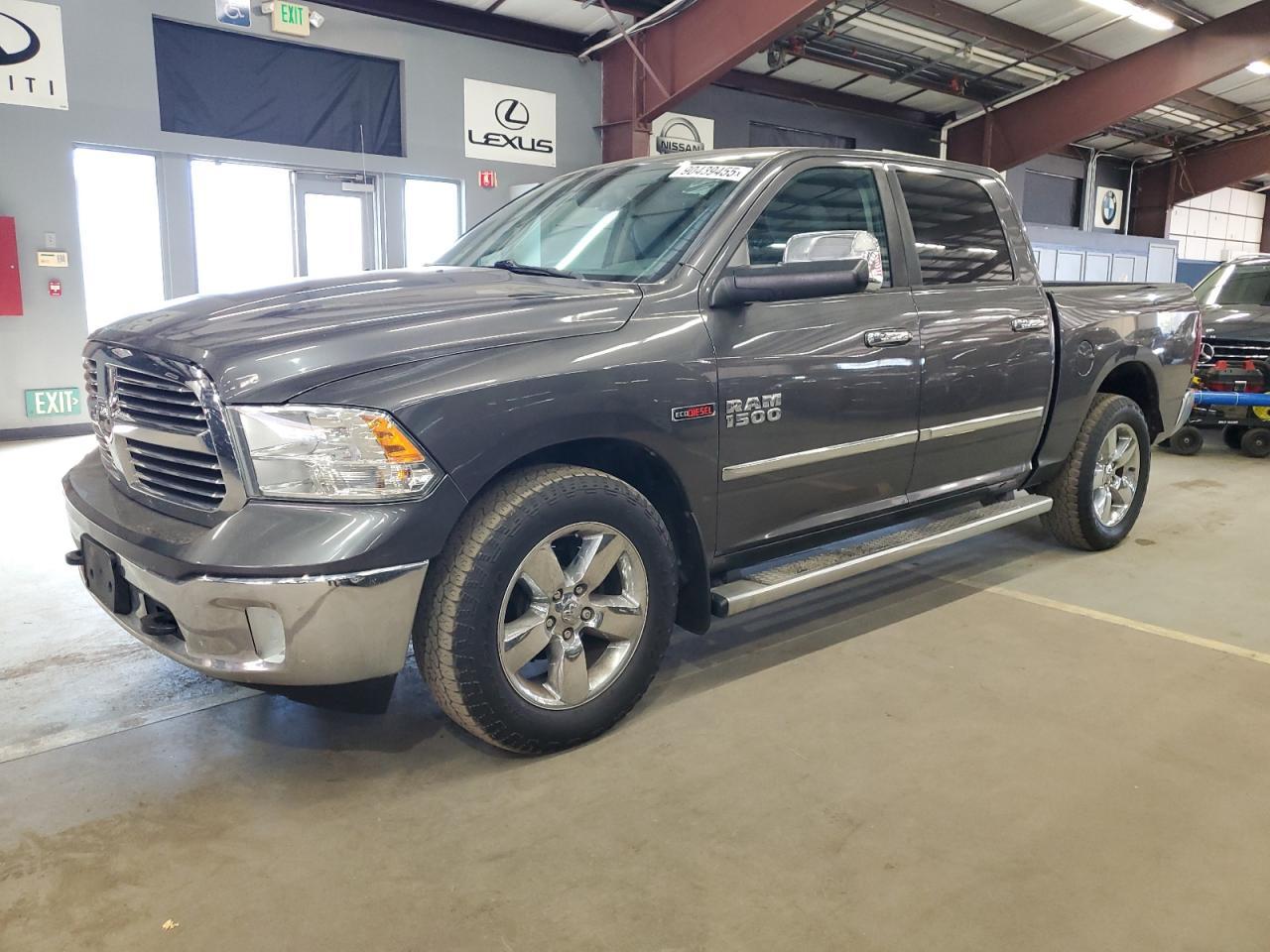 2015 RAM 1500, Slt