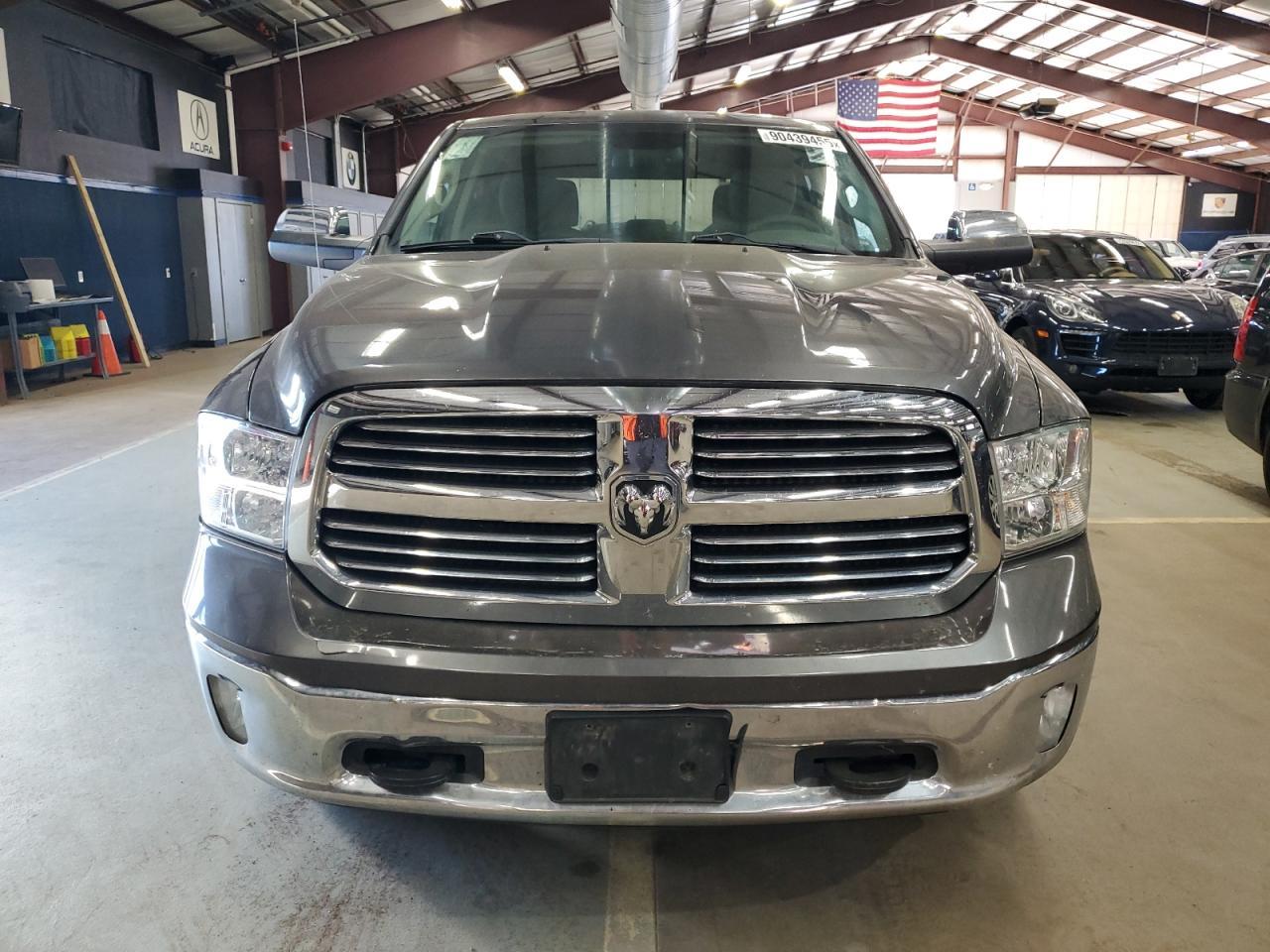2015 RAM 1500, Slt