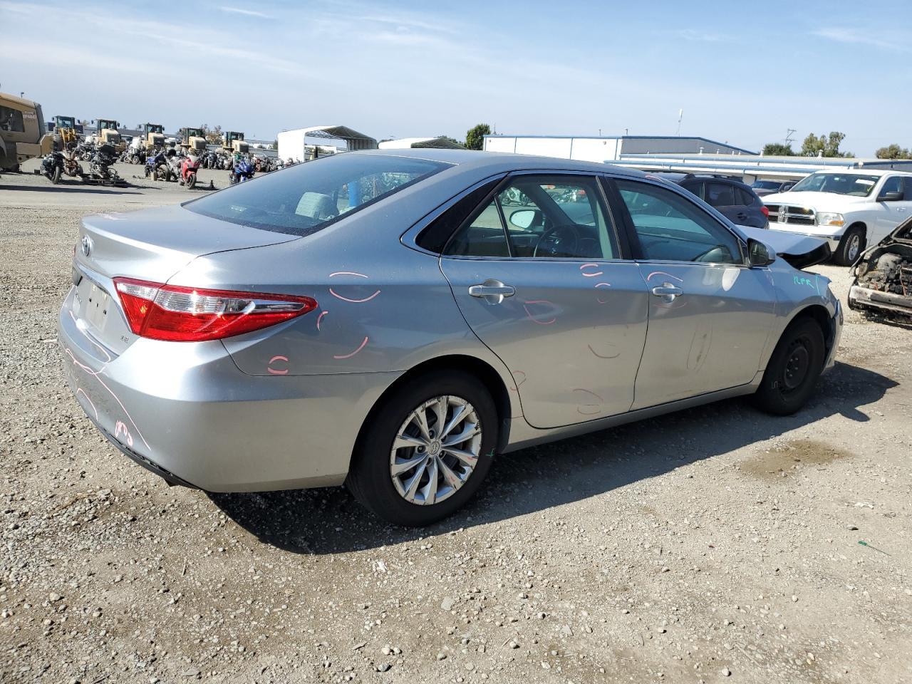 2017 Toyota Camry, LE