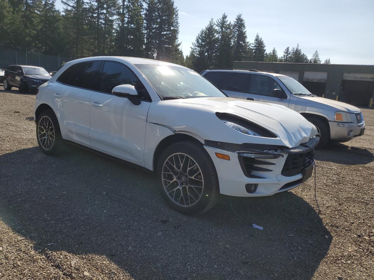 2016 Porsche Macan, S